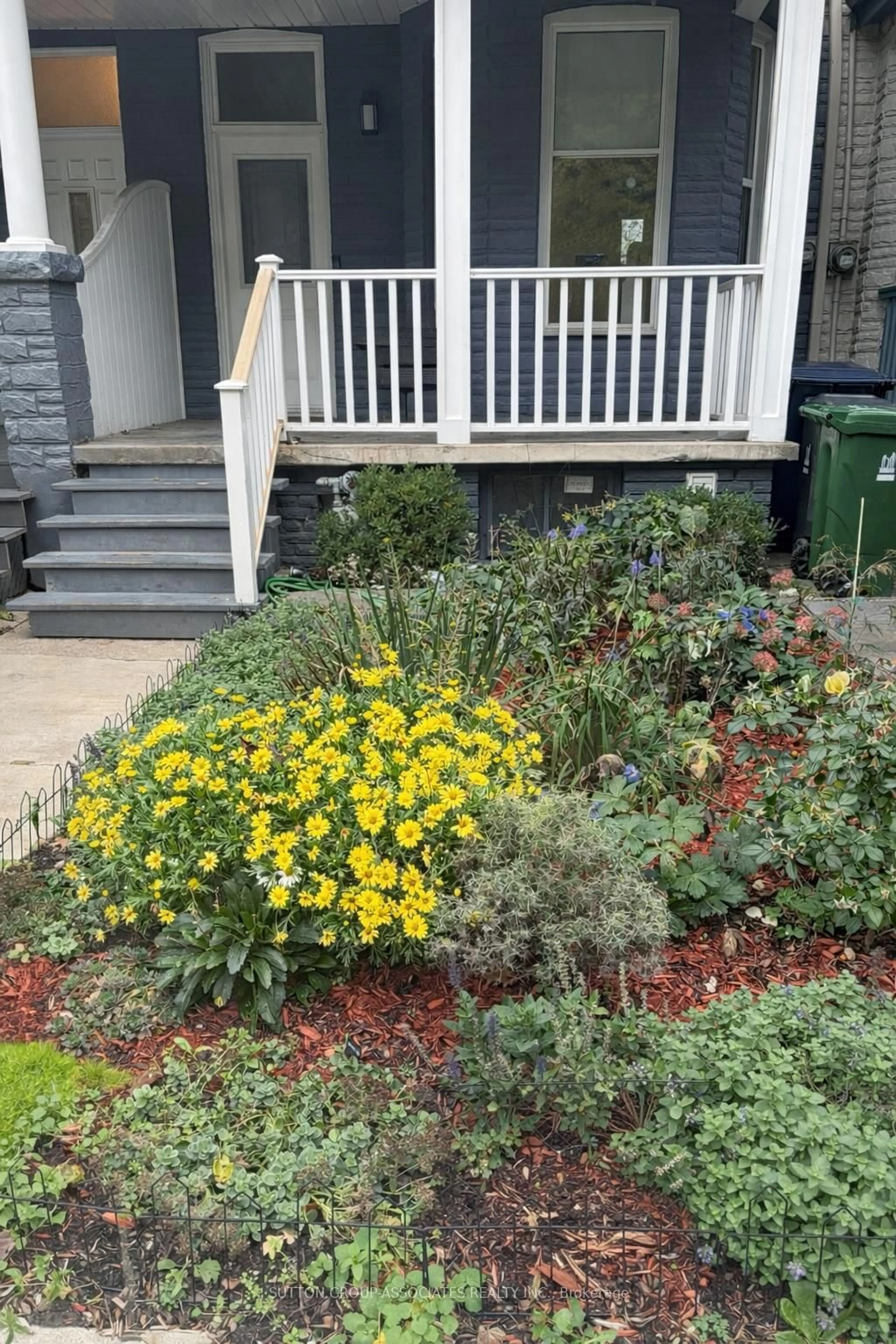 Unknown for 617 Gladstone Ave, Toronto Ontario M6H 3J3