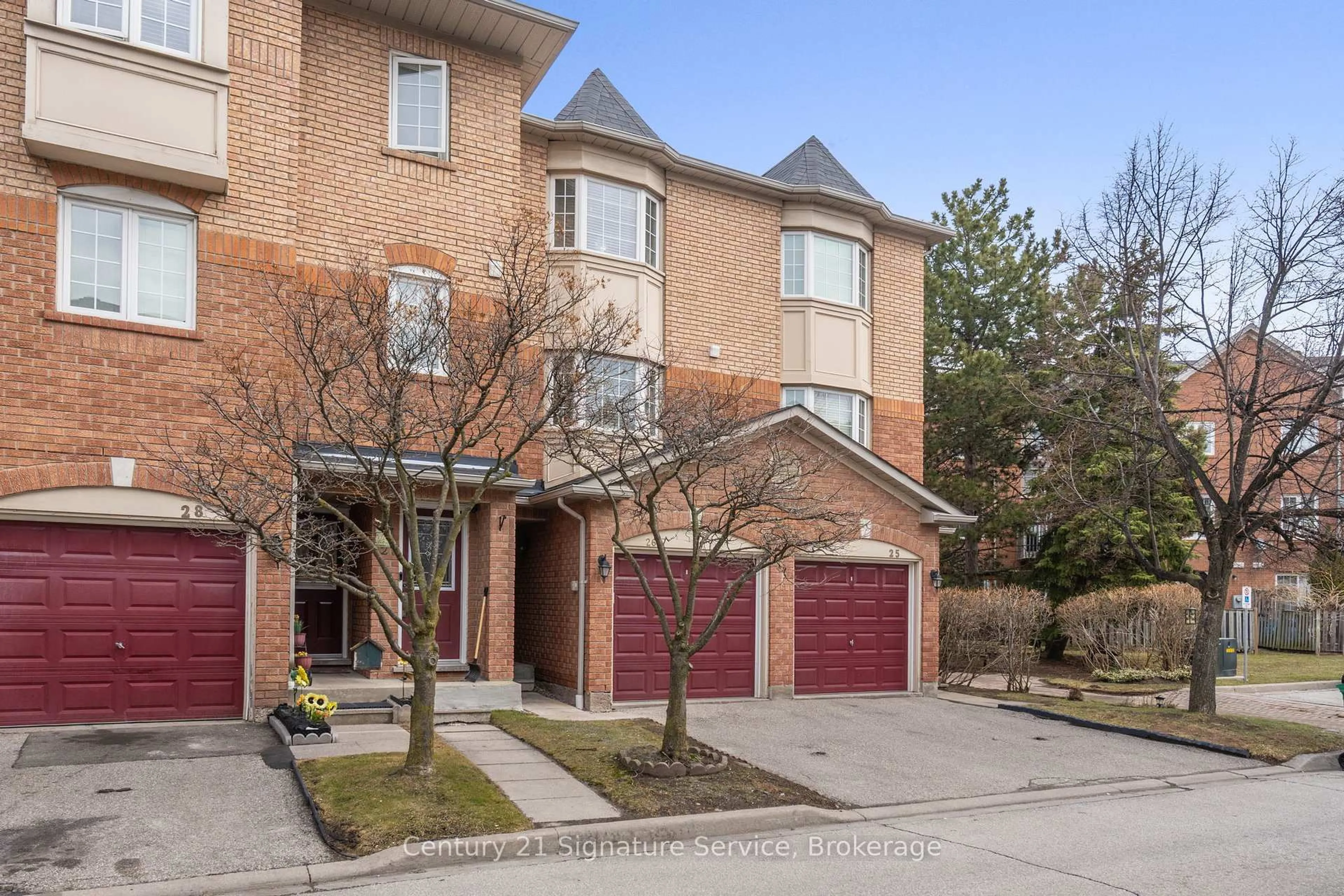Home with brick exterior material, street for 6950 Tenth Line #26, Mississauga Ontario L5N 6Y1