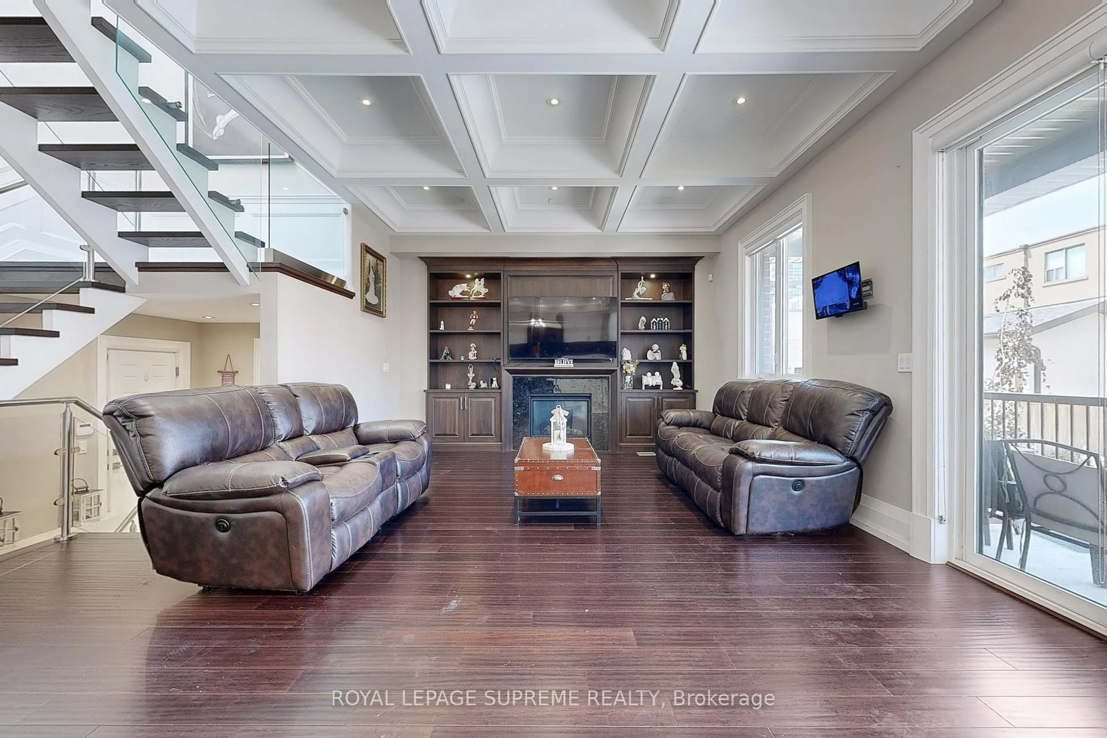 Living room with furniture, unknown for 52B Cork Ave, Toronto Ontario M6B 2X8