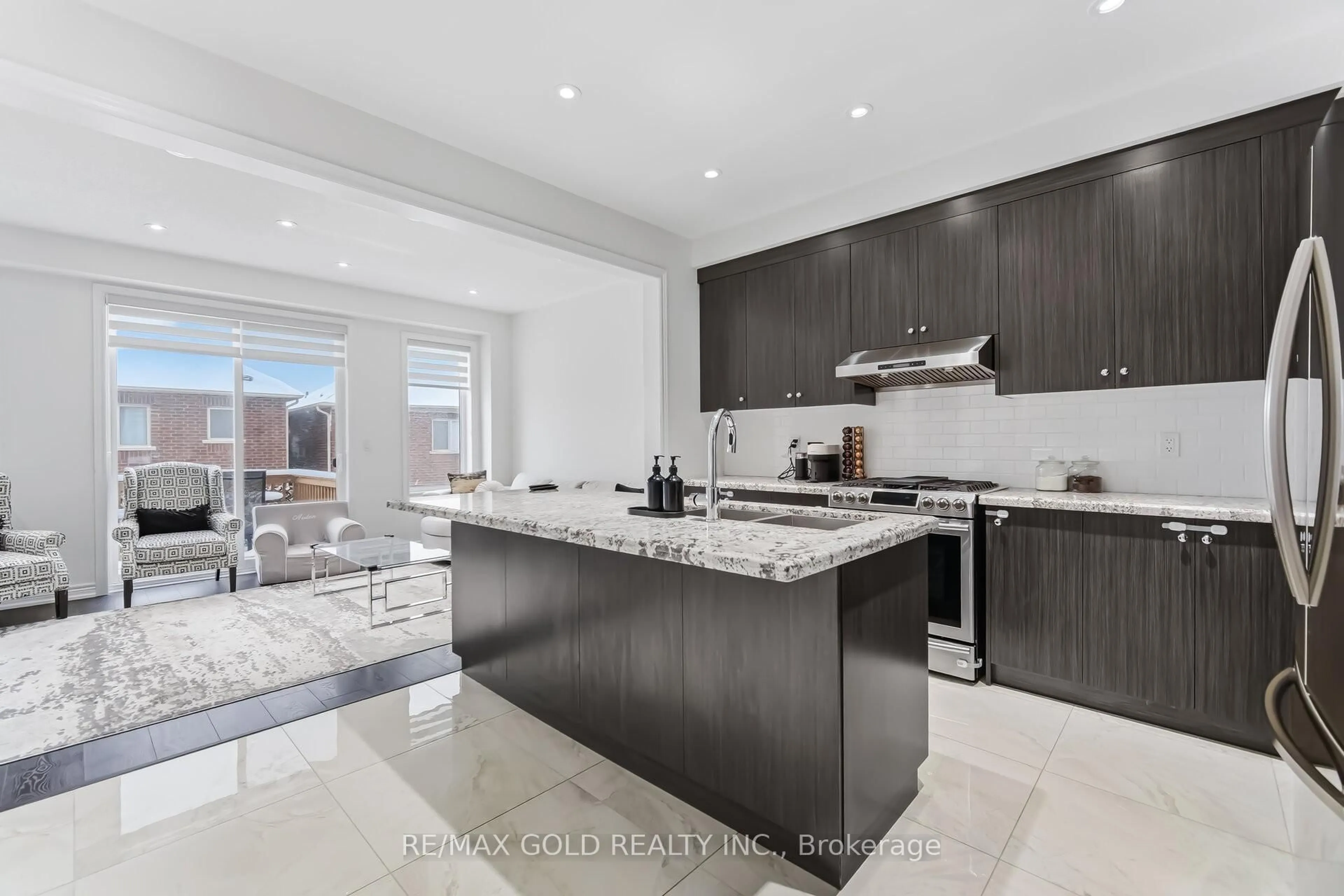 Open concept kitchen, ceramic/tile floor for 8 Estelle Gate, Brampton Ontario L6P 4M9