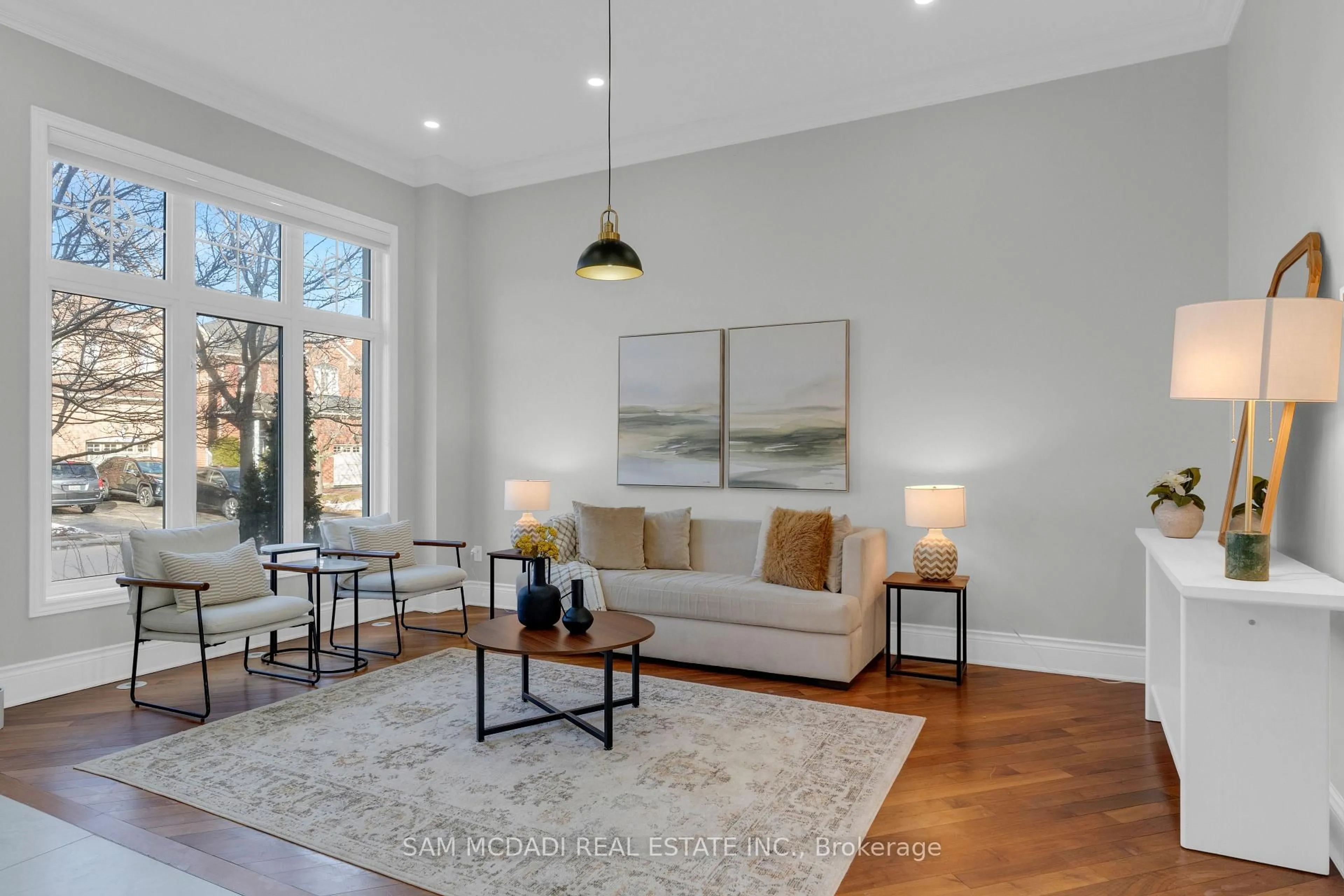 Living room with furniture, unknown for 5227 Preservation Circ, Mississauga Ontario L5M 7T2