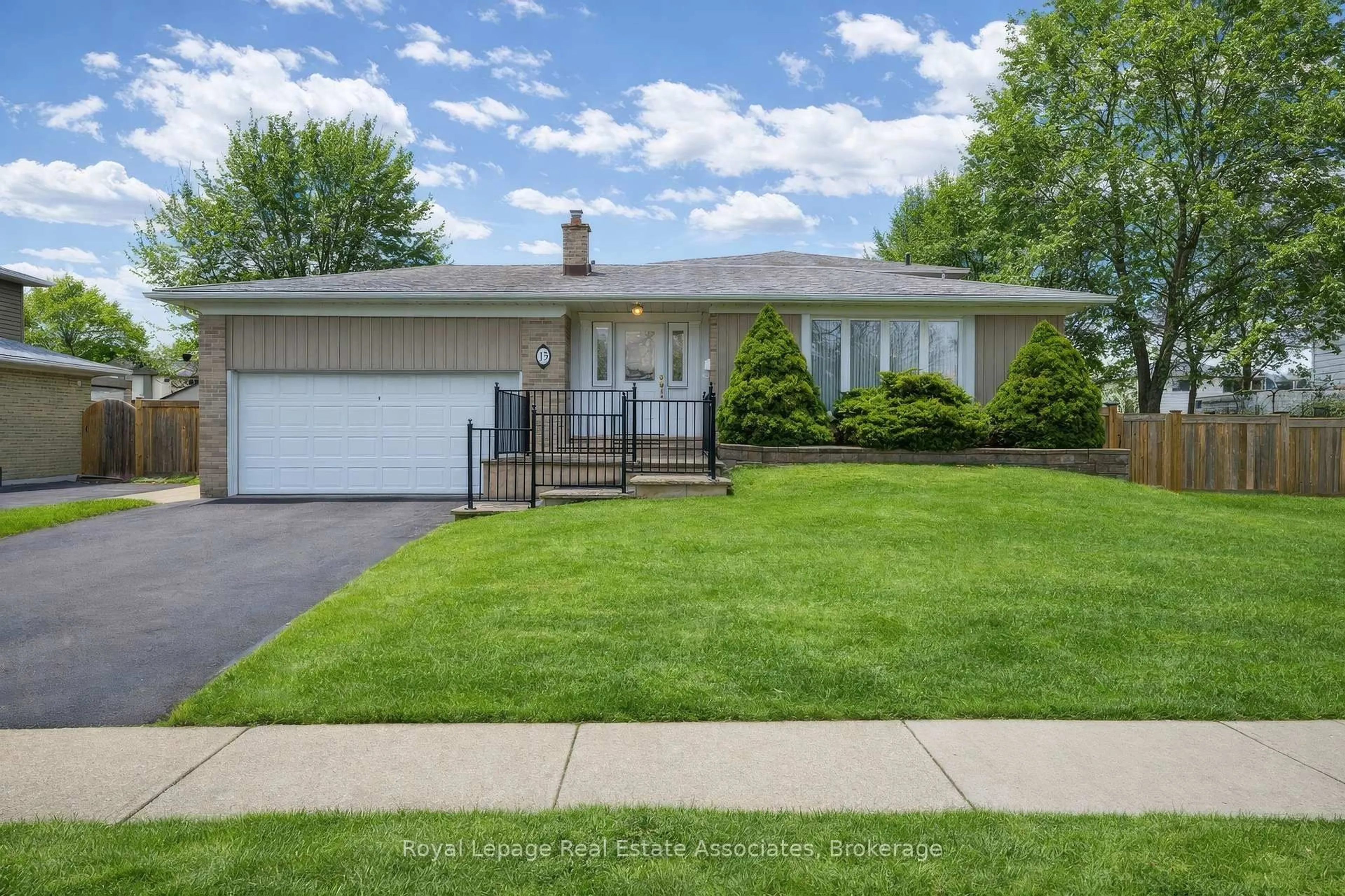 Home with vinyl exterior material, street for 15 Stockman Cres, Halton Hills Ontario L7G 1J5