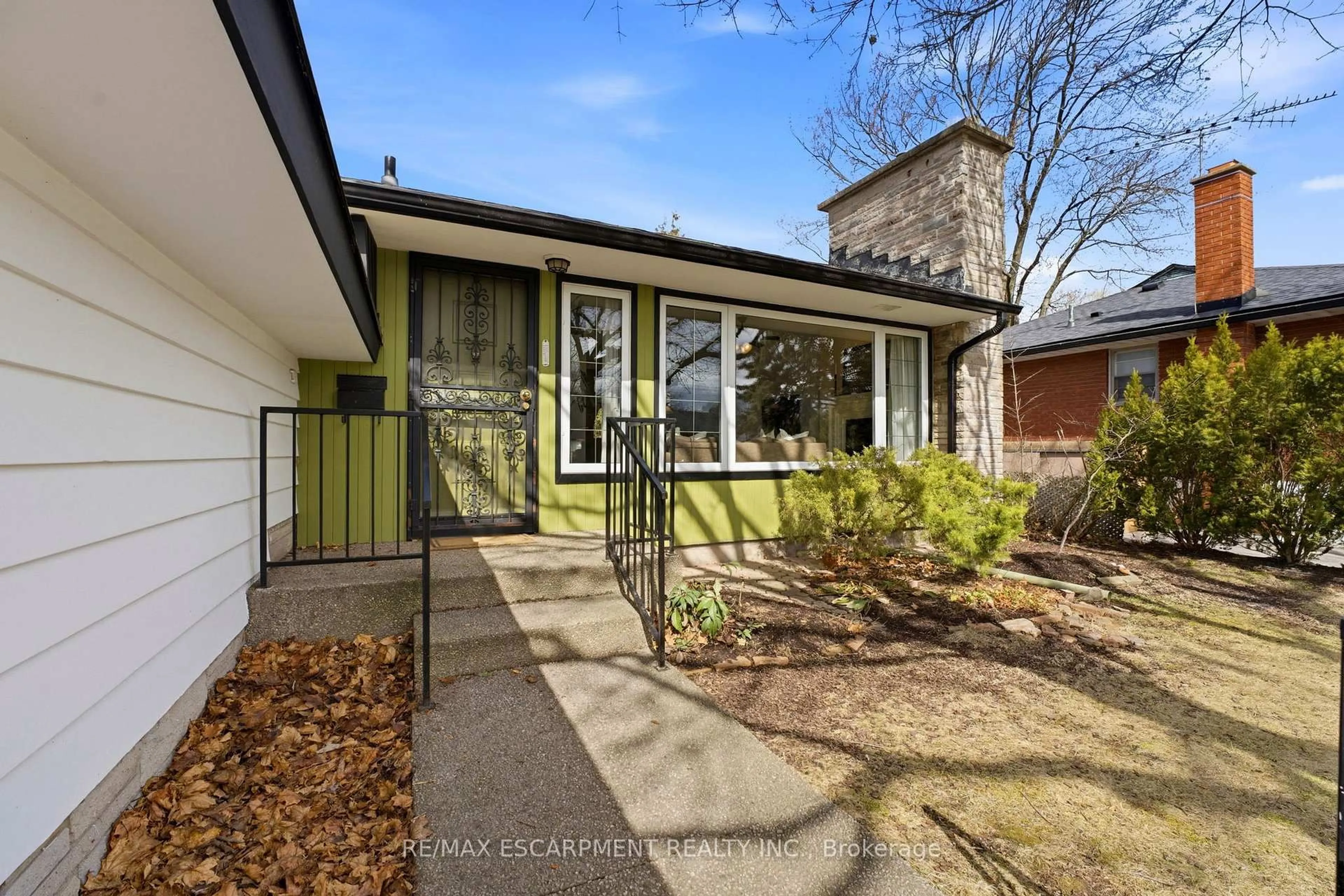 Unknown for 5411 Stratton Rd, Burlington Ontario L7L 2Z1