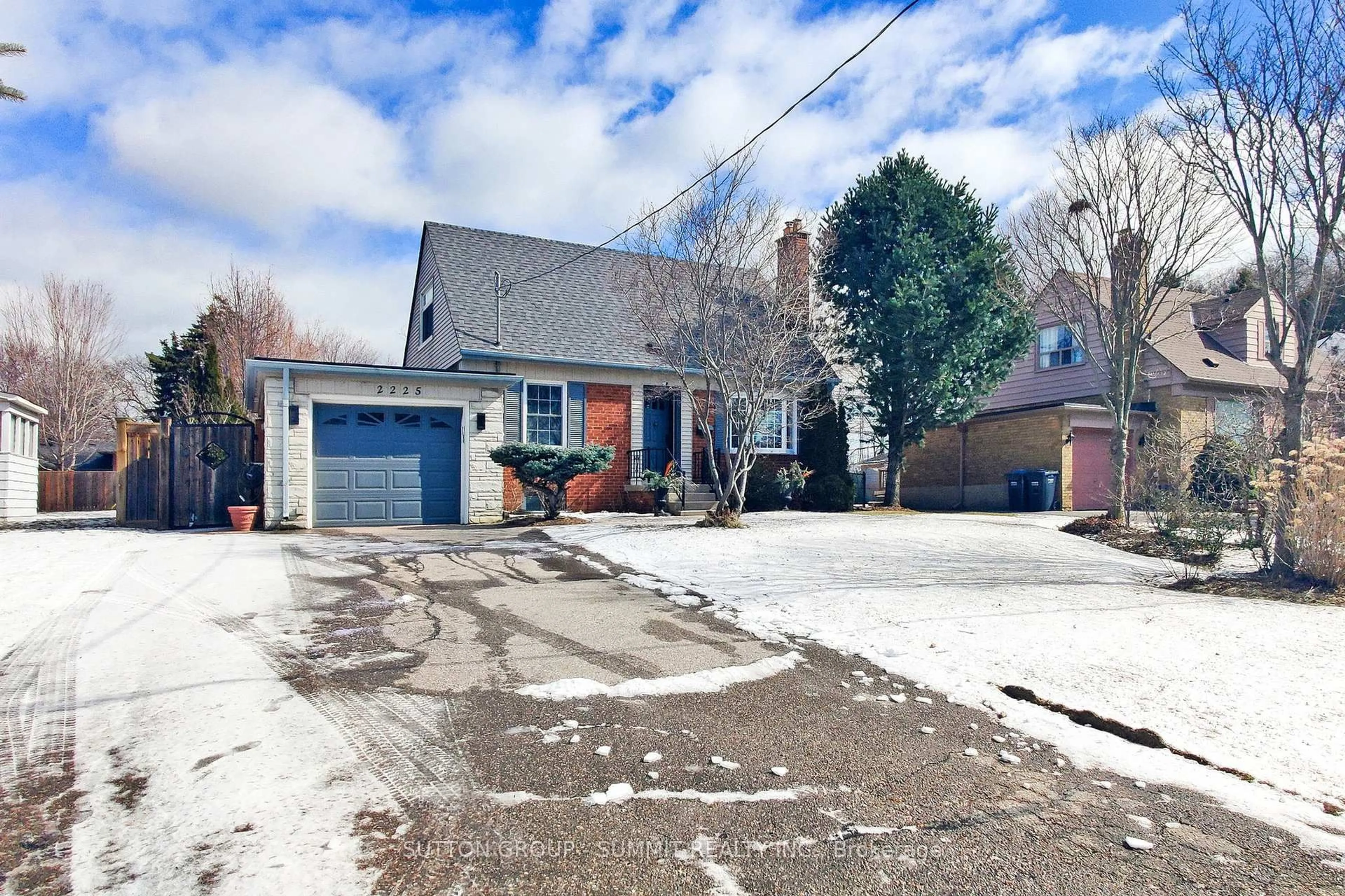 Unknown for 2225 RAMBO Rd, Mississauga Ontario L4Y 1X8