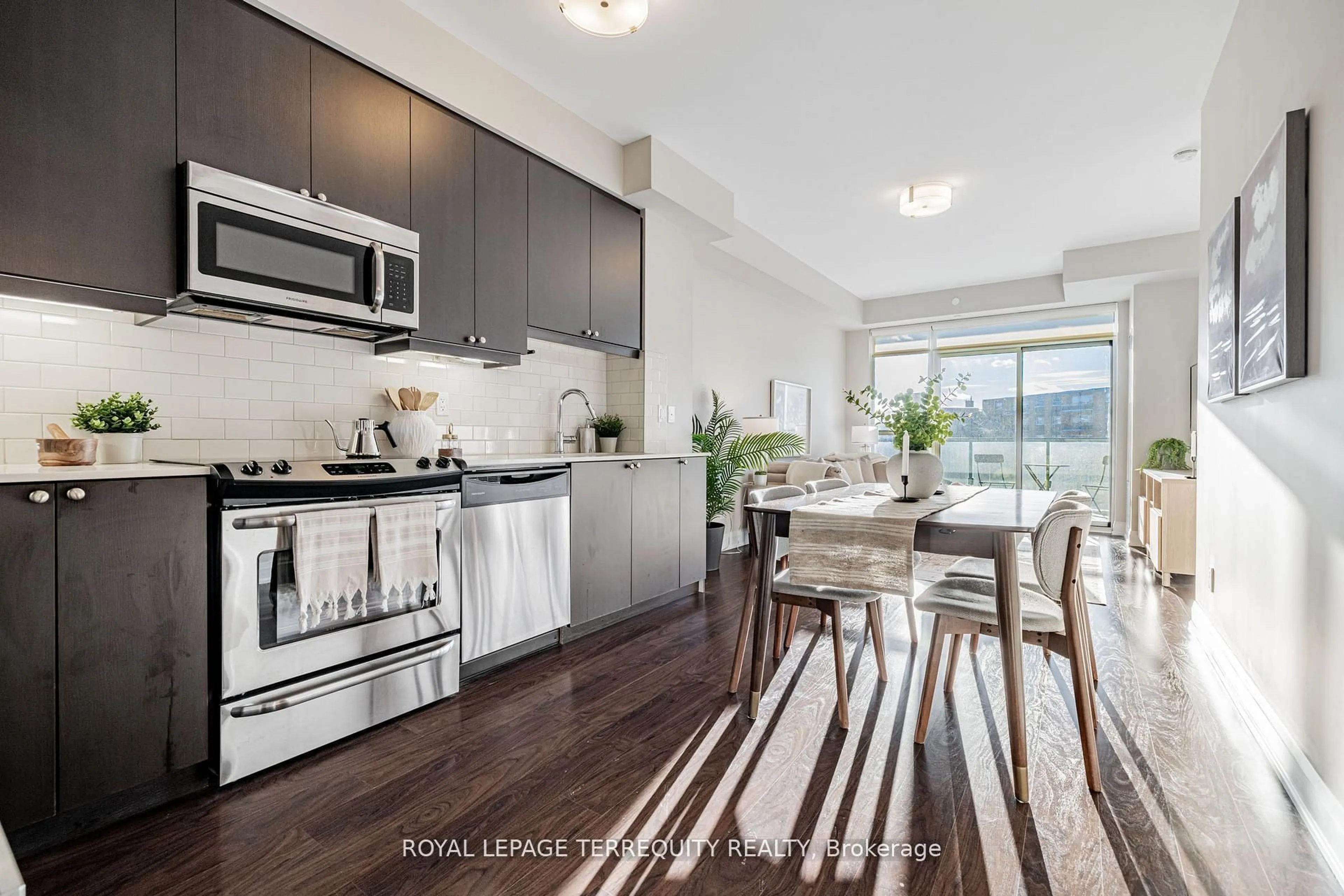 Open concept kitchen, unknown for 35 Fontenay Crt #401, Toronto Ontario M9A 0E2