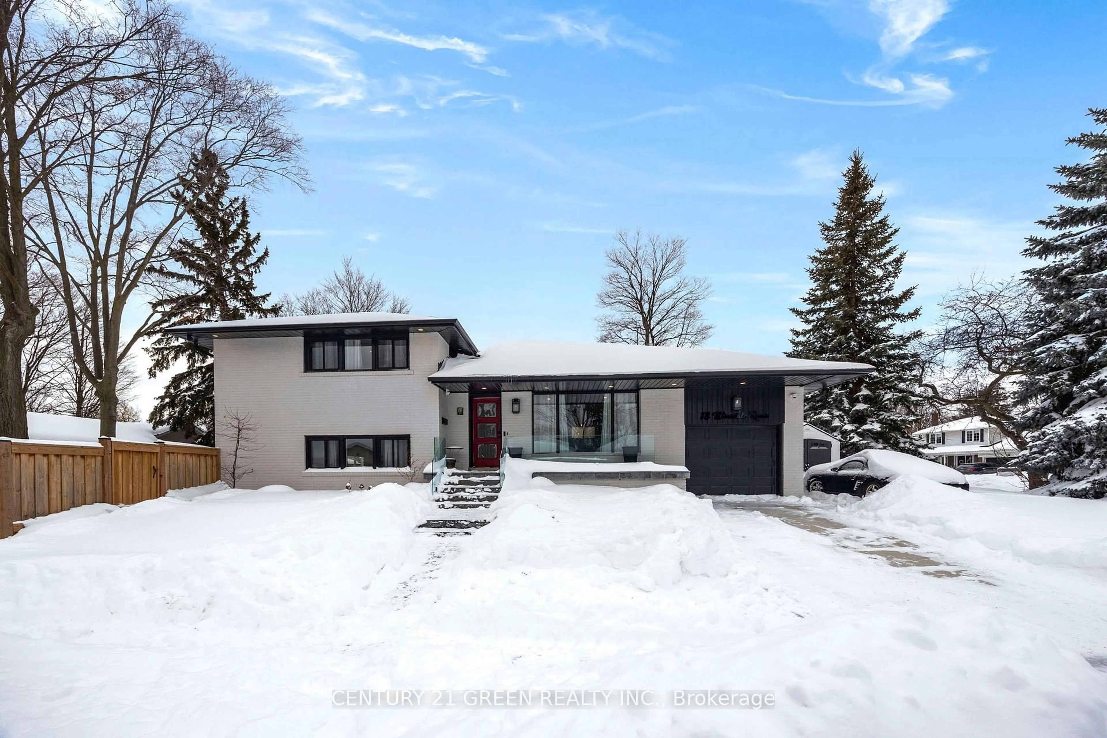 Unknown for 18 Winsdale Rd, Toronto Ontario M9C 2W8