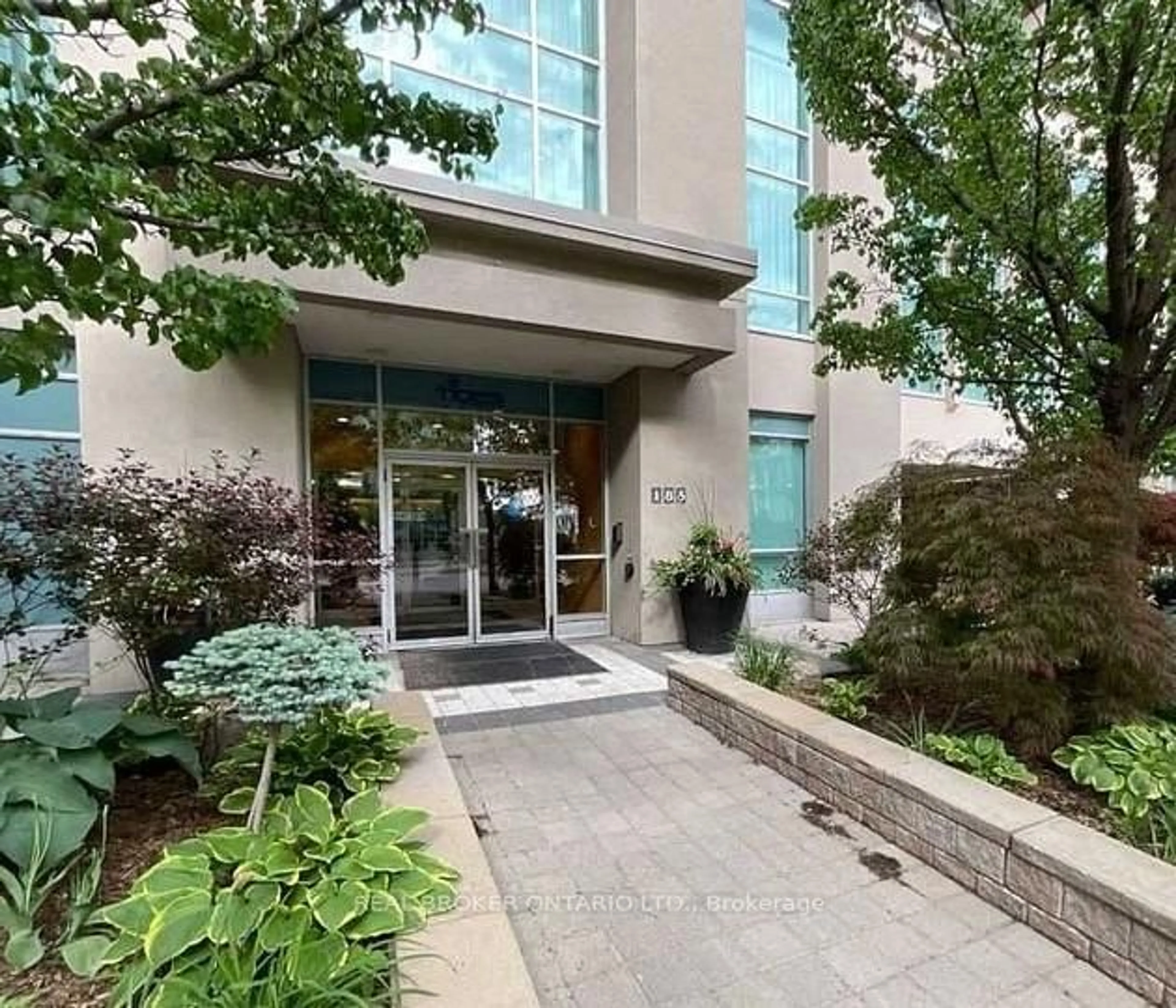 Indoor foyer for 185 Legion Rd #608, Toronto Ontario M8Y 0A1