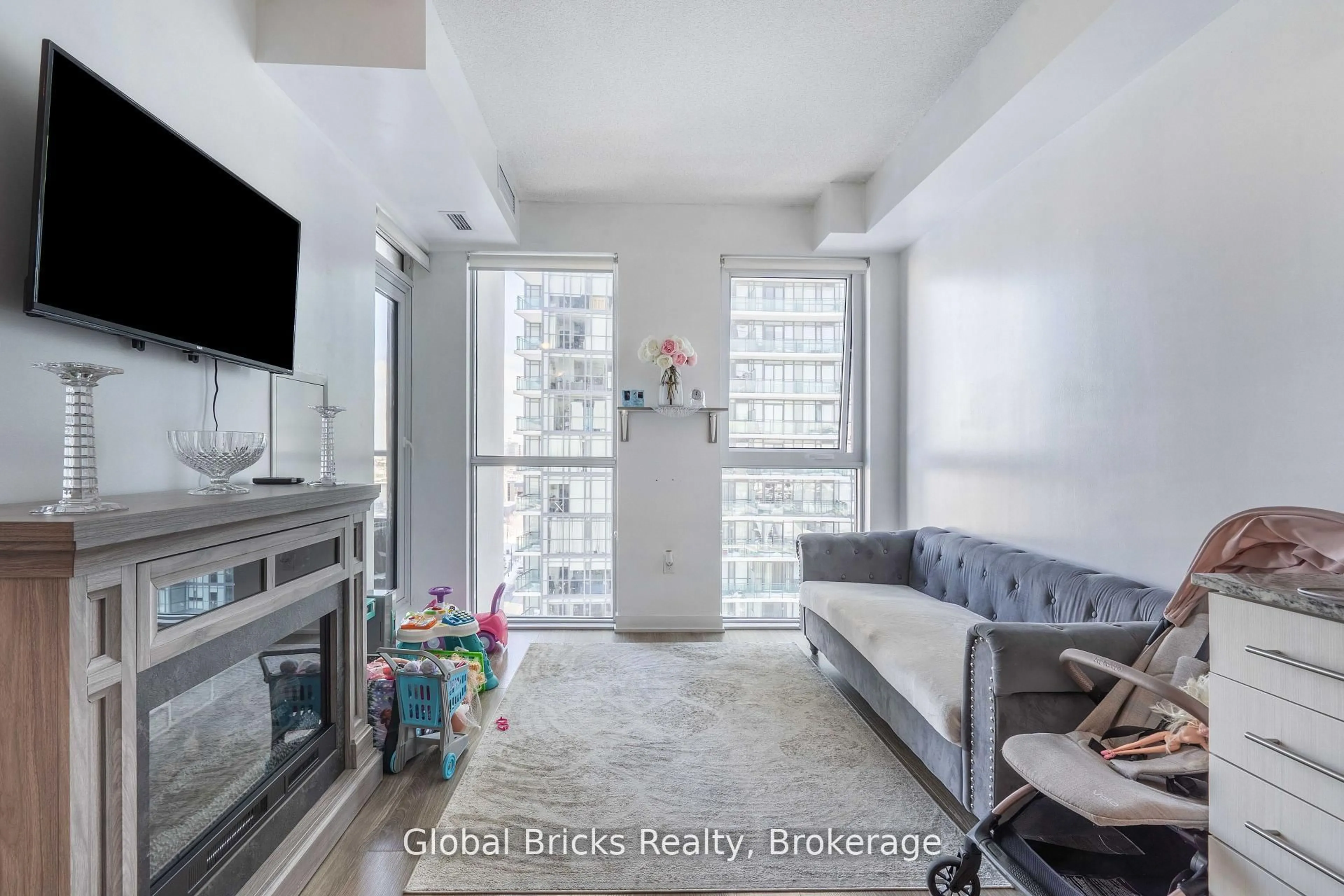 Unknown for 4085 Parkside Village Dr #1405, Mississauga Ontario L5B 0K9