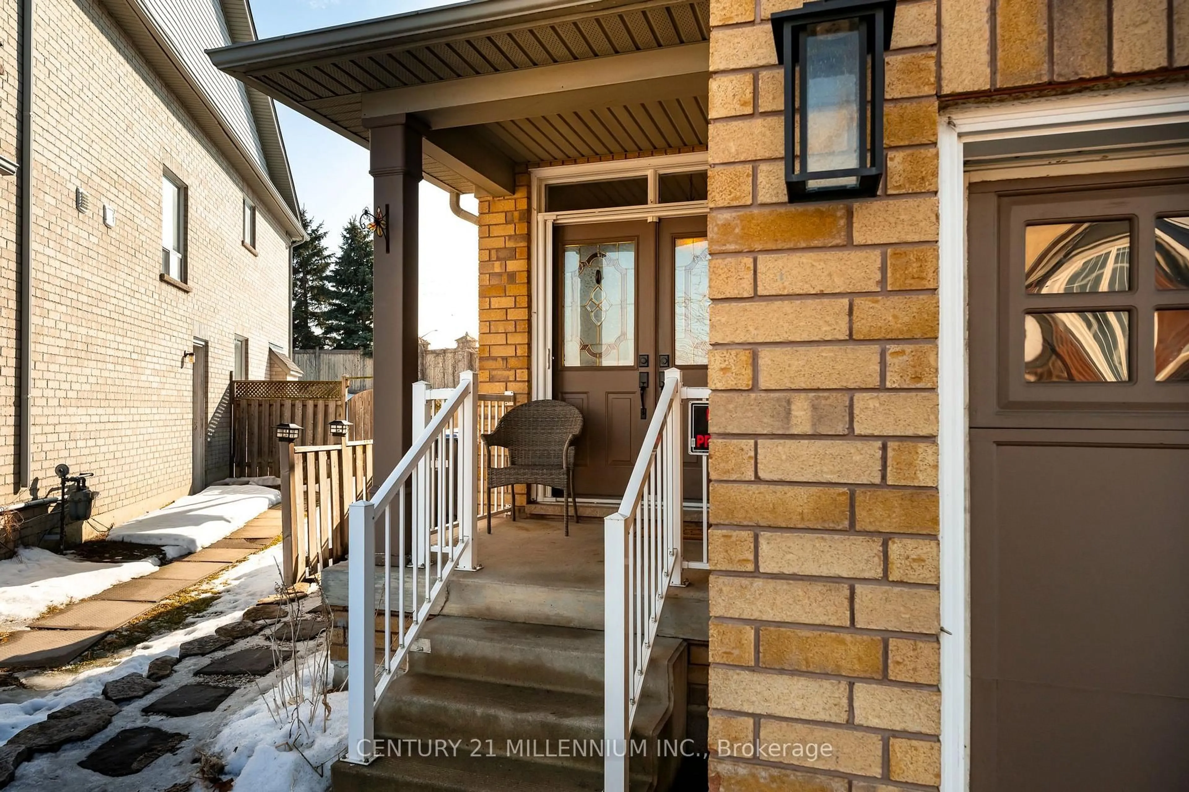 Unknown for 42 Rubysilver Dr, Brampton Ontario L6P 1P9