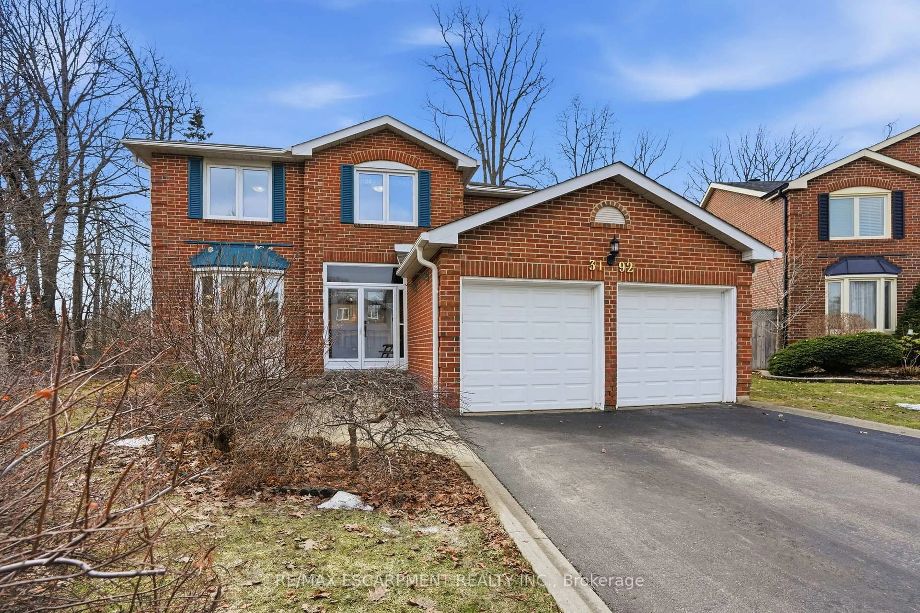 Home with brick exterior material, street for 3192 Colebrook Crt, Mississauga Ontario L5N 3E2