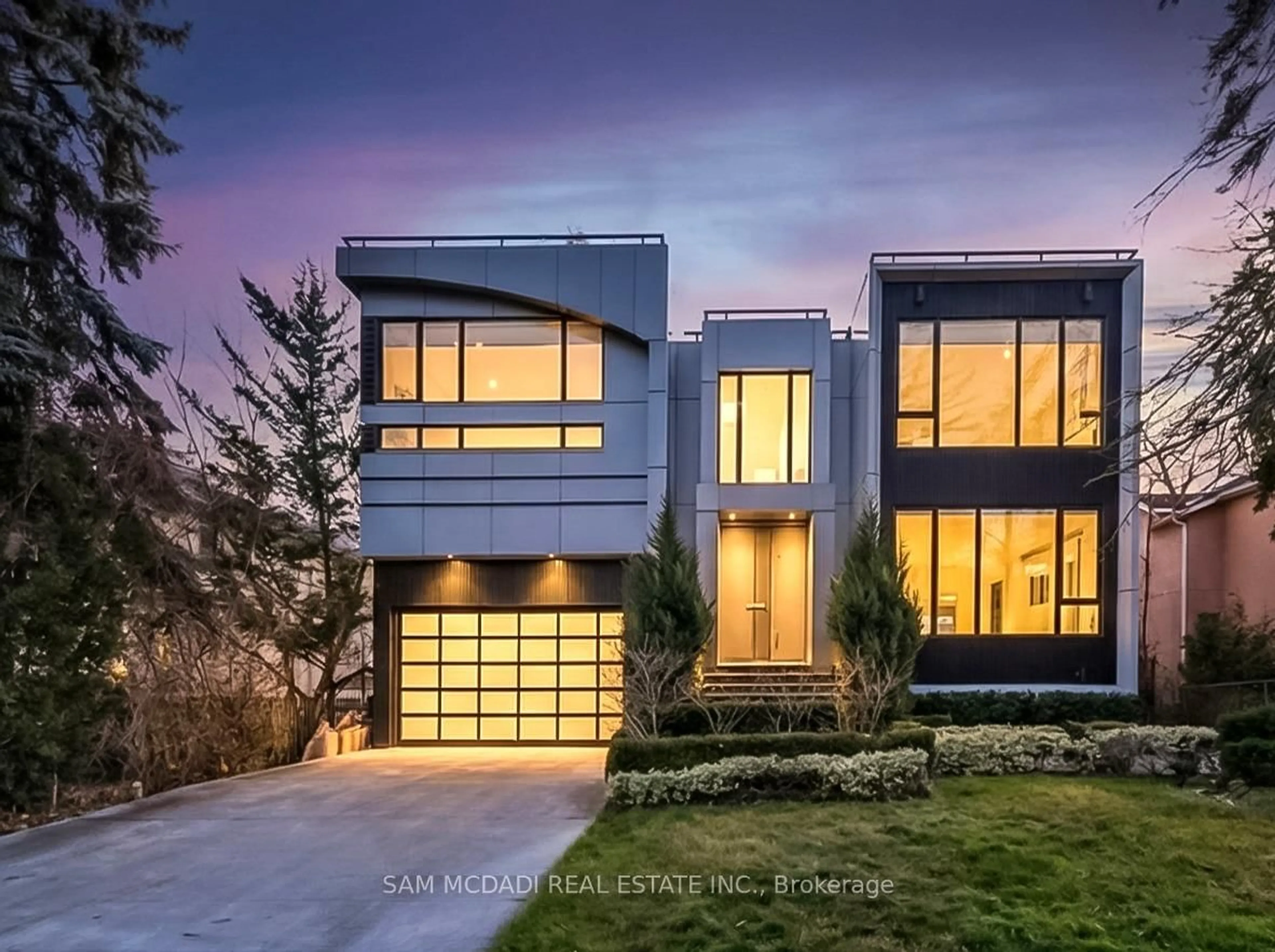 Home with brick exterior material, street for 67 Lake Promenade, Toronto Ontario M8W 1A2