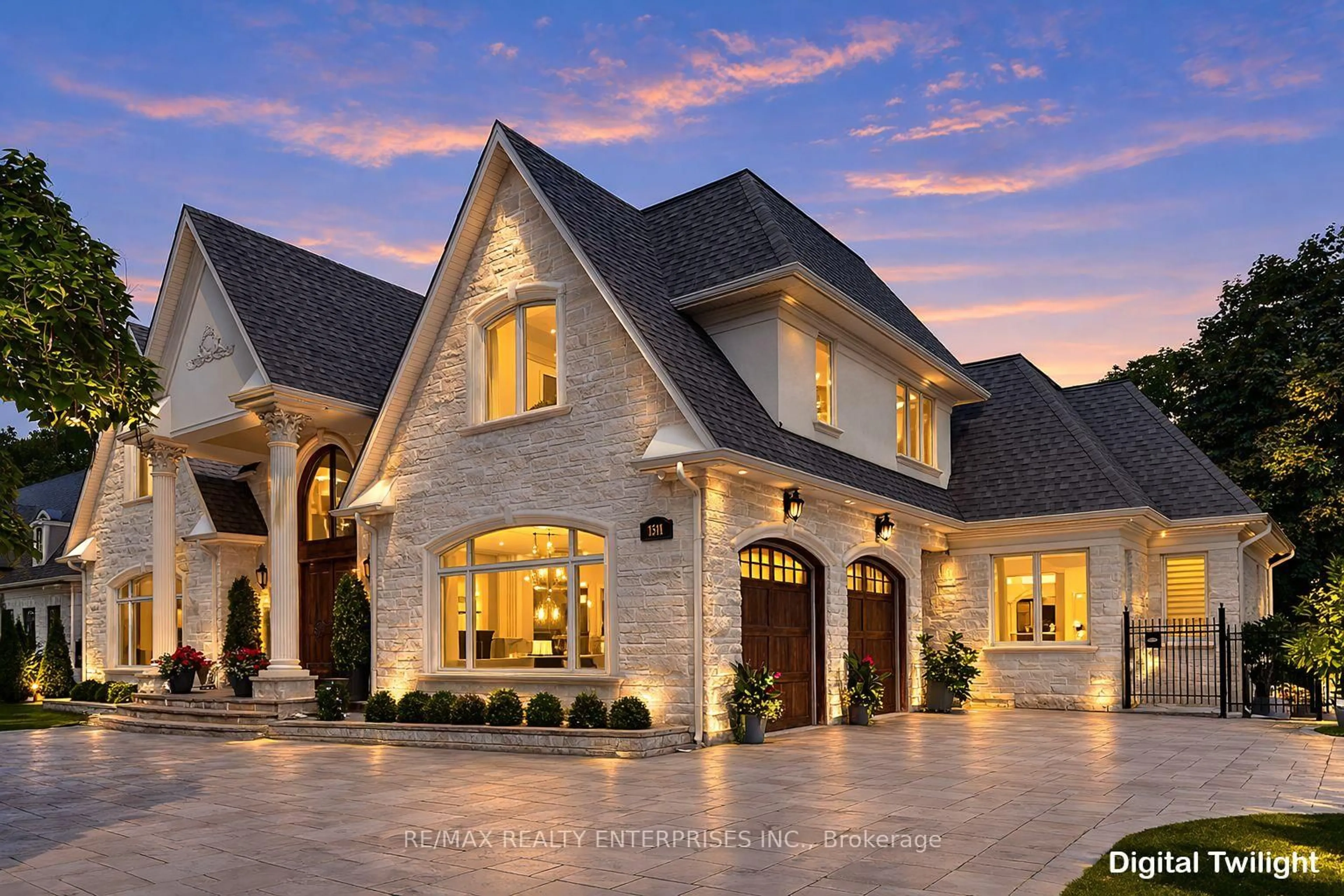 Home with brick exterior material, street for 1511 Broadmoor Ave, Mississauga Ontario L5G 3T7