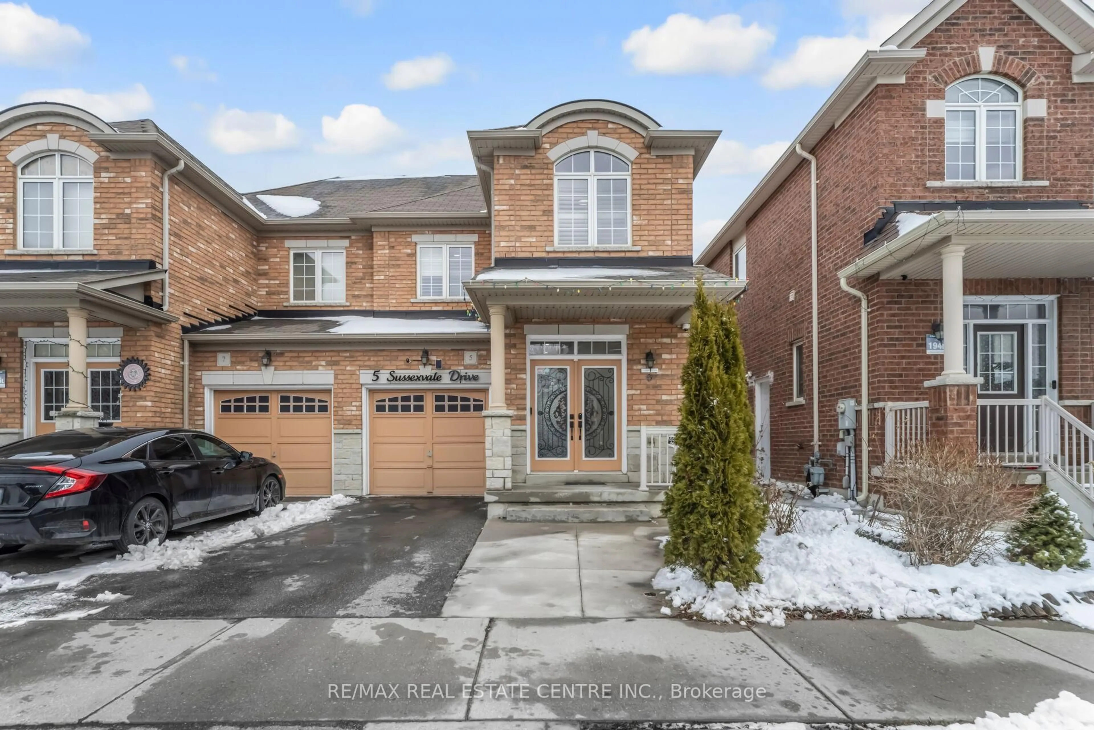 Home with brick exterior material, street for 5 Sussexvale Dr, Brampton Ontario L6R 3S1