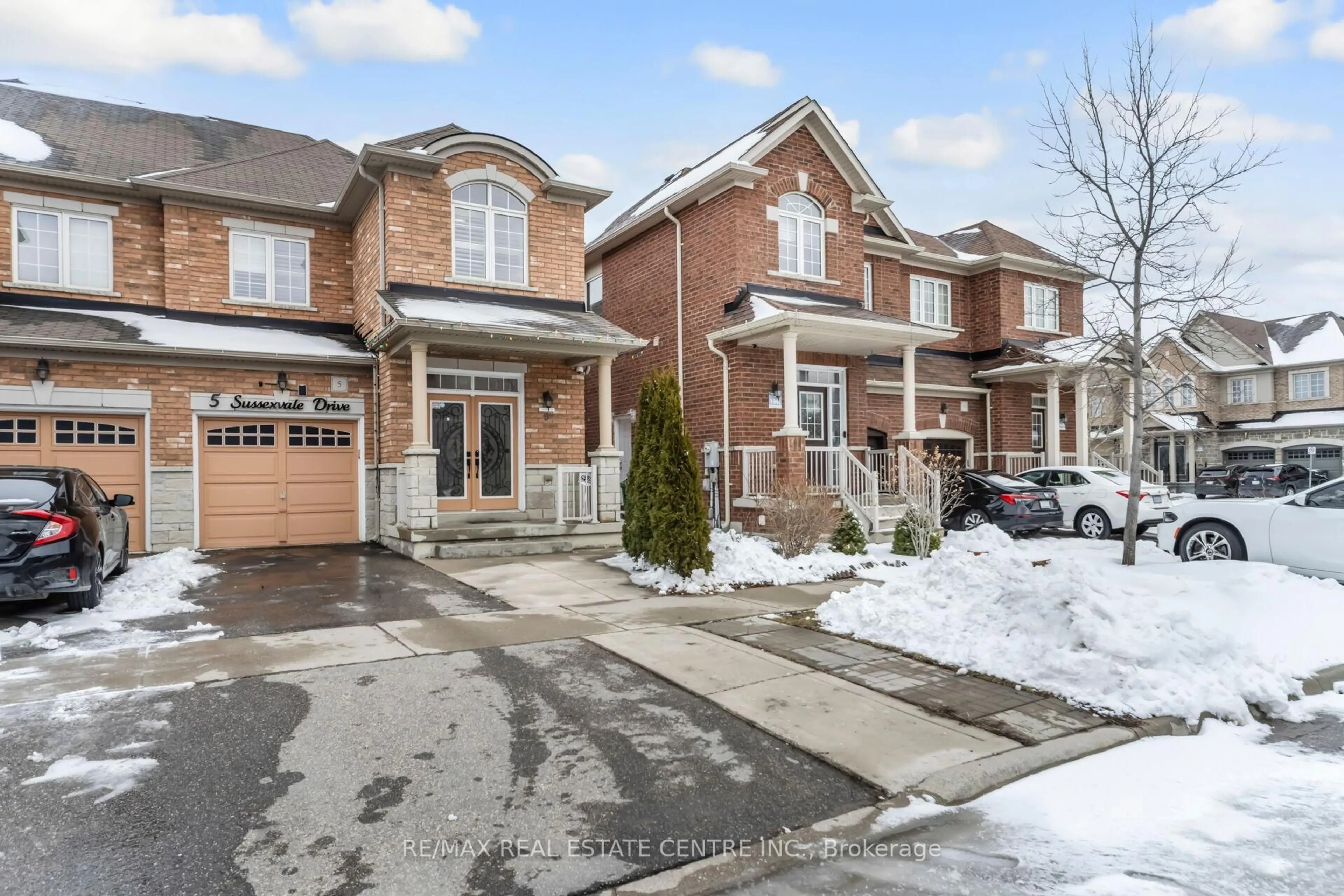 Home with brick exterior material, street for 5 Sussexvale Dr, Brampton Ontario L6R 3S1
