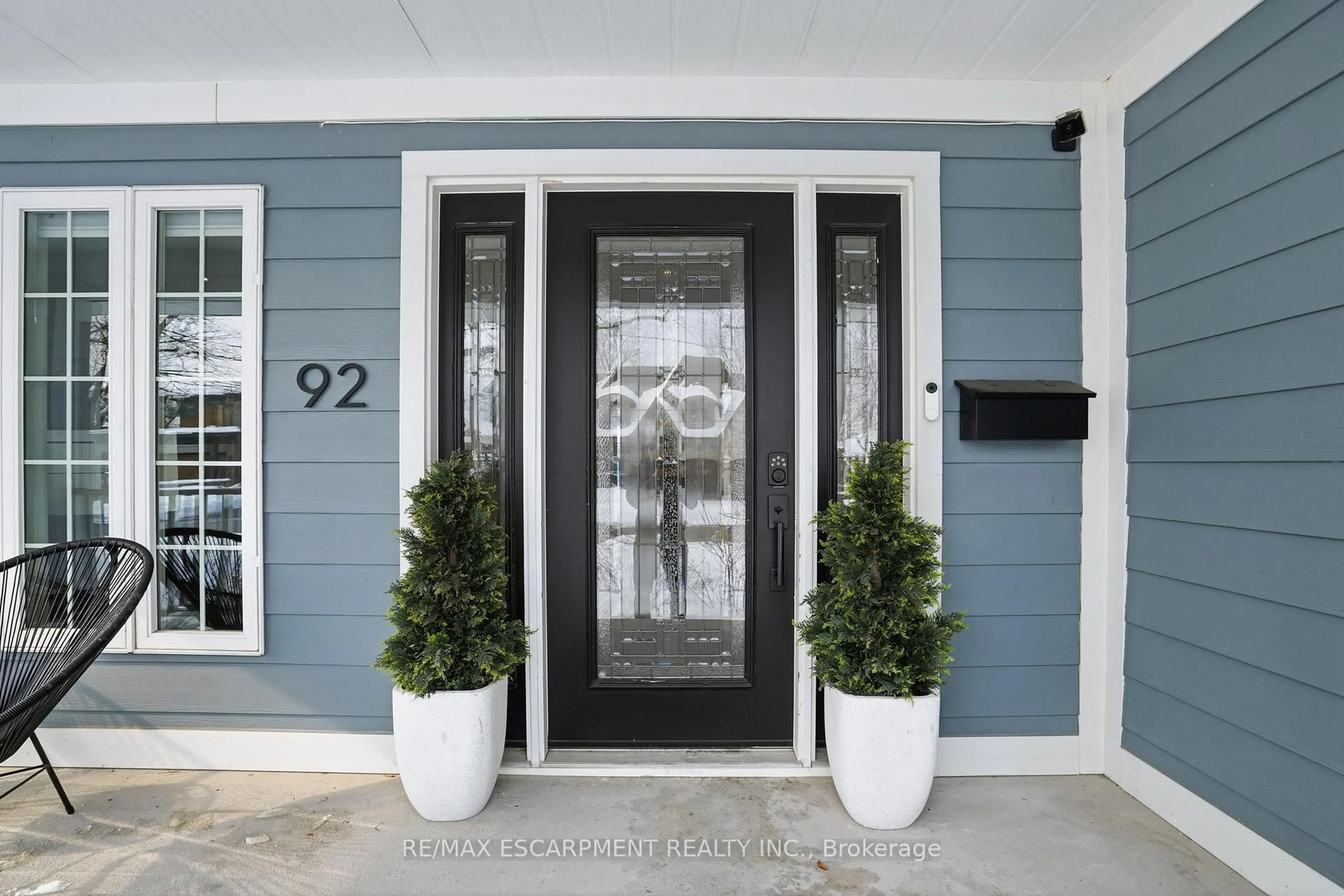 Indoor entryway for 92 Wanita Rd, Mississauga Ontario L5G 1B8