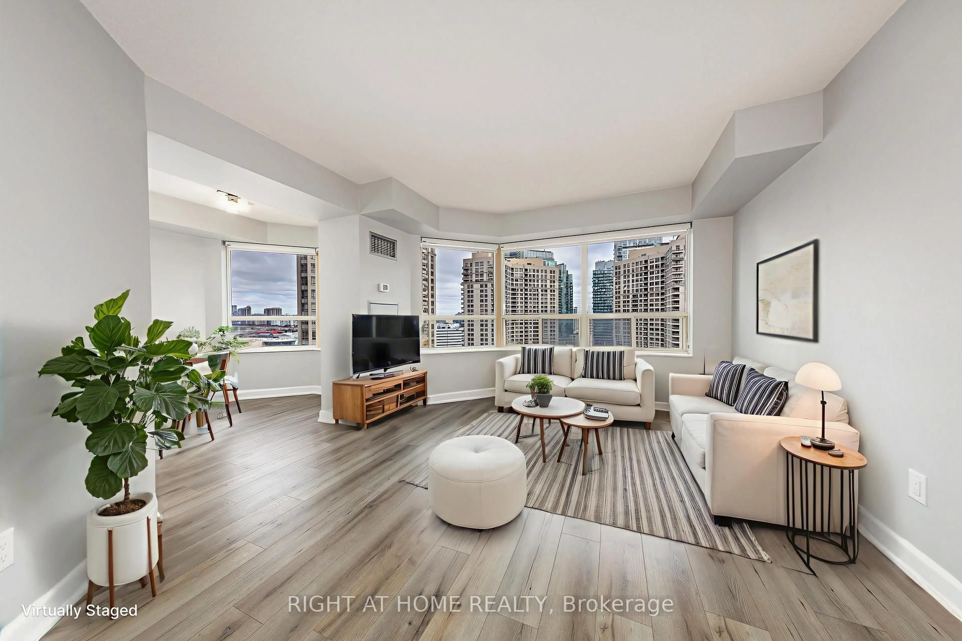 Living room with furniture, unknown for 335 WEBB Dr #PH104, Mississauga Ontario L5B 4A1