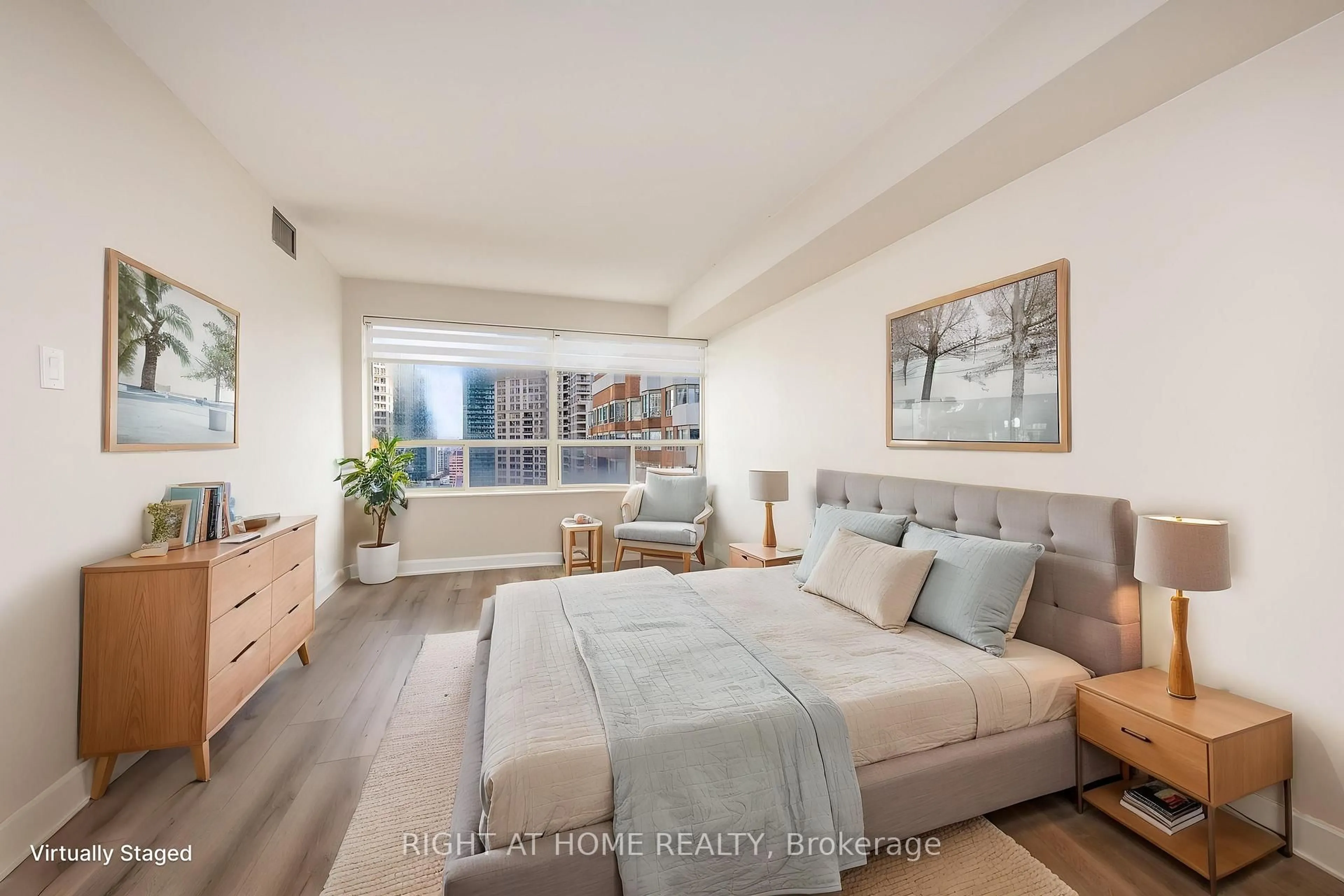 Unknown for 335 WEBB Dr #PH104, Mississauga Ontario L5B 4A1