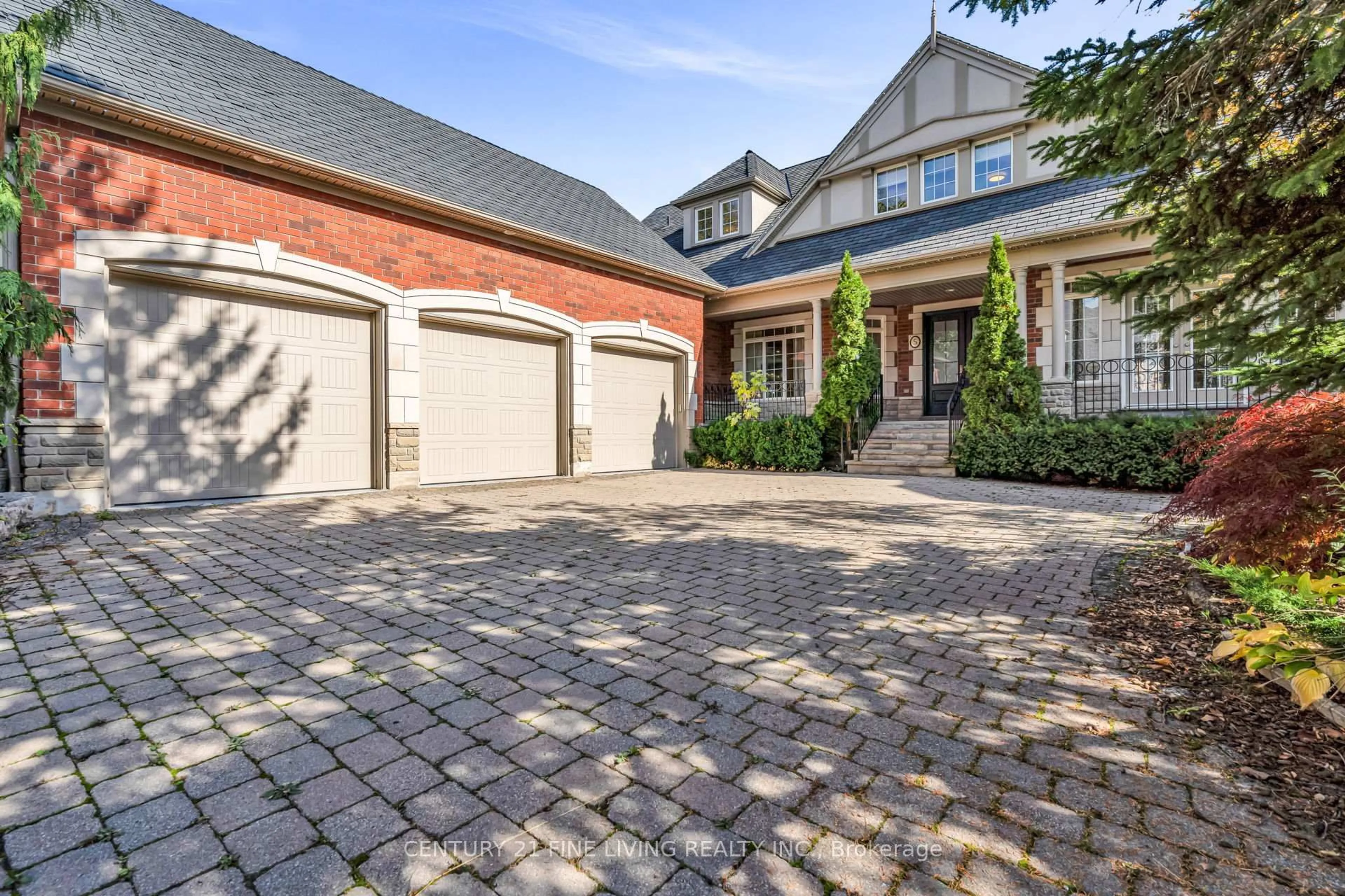 Home with brick exterior material, street for 5 CLASSIC Dr, Brampton Ontario L6Y 5G9