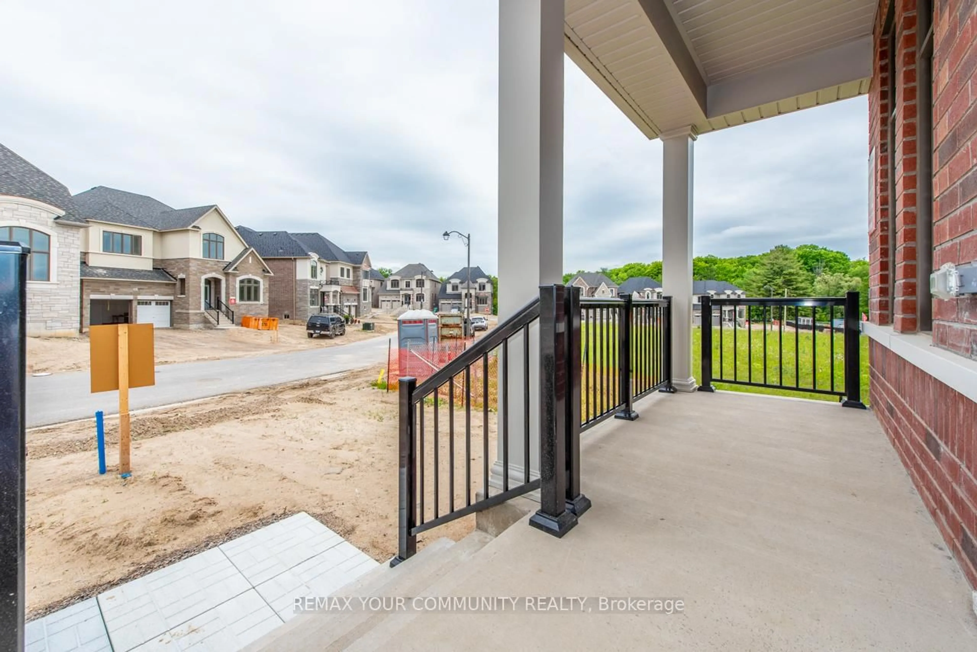 Patio, street for 110 James Walker Ave, Caledon Ontario L7C 4N1