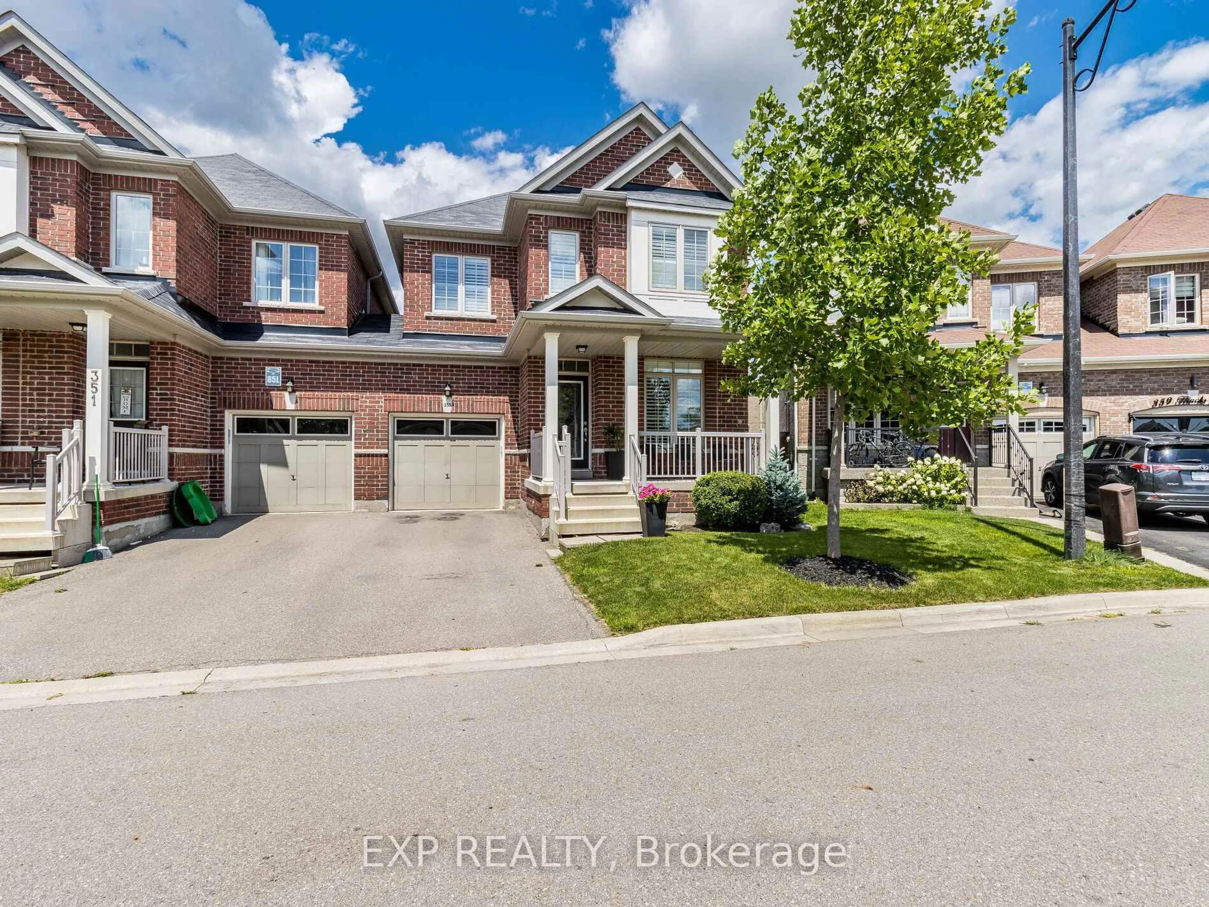 A pic from outside/outdoor area/front of a property/back of a property/a pic from drone, street for 353 Hincks Dr, Milton Ontario L9T 8T9