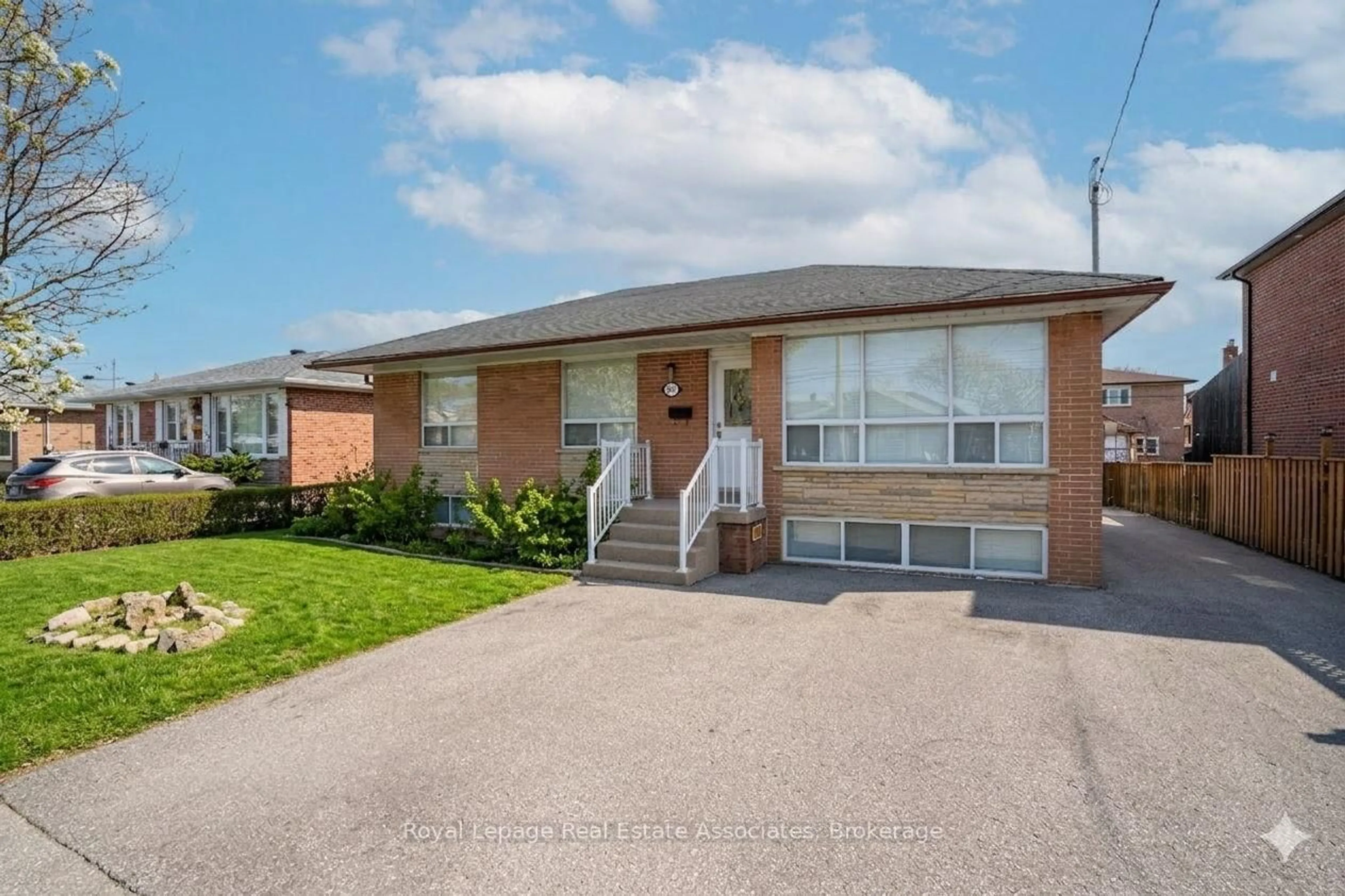 Home with brick exterior material, street for 2874 Weston Rd, Toronto Ontario M9M 2S3