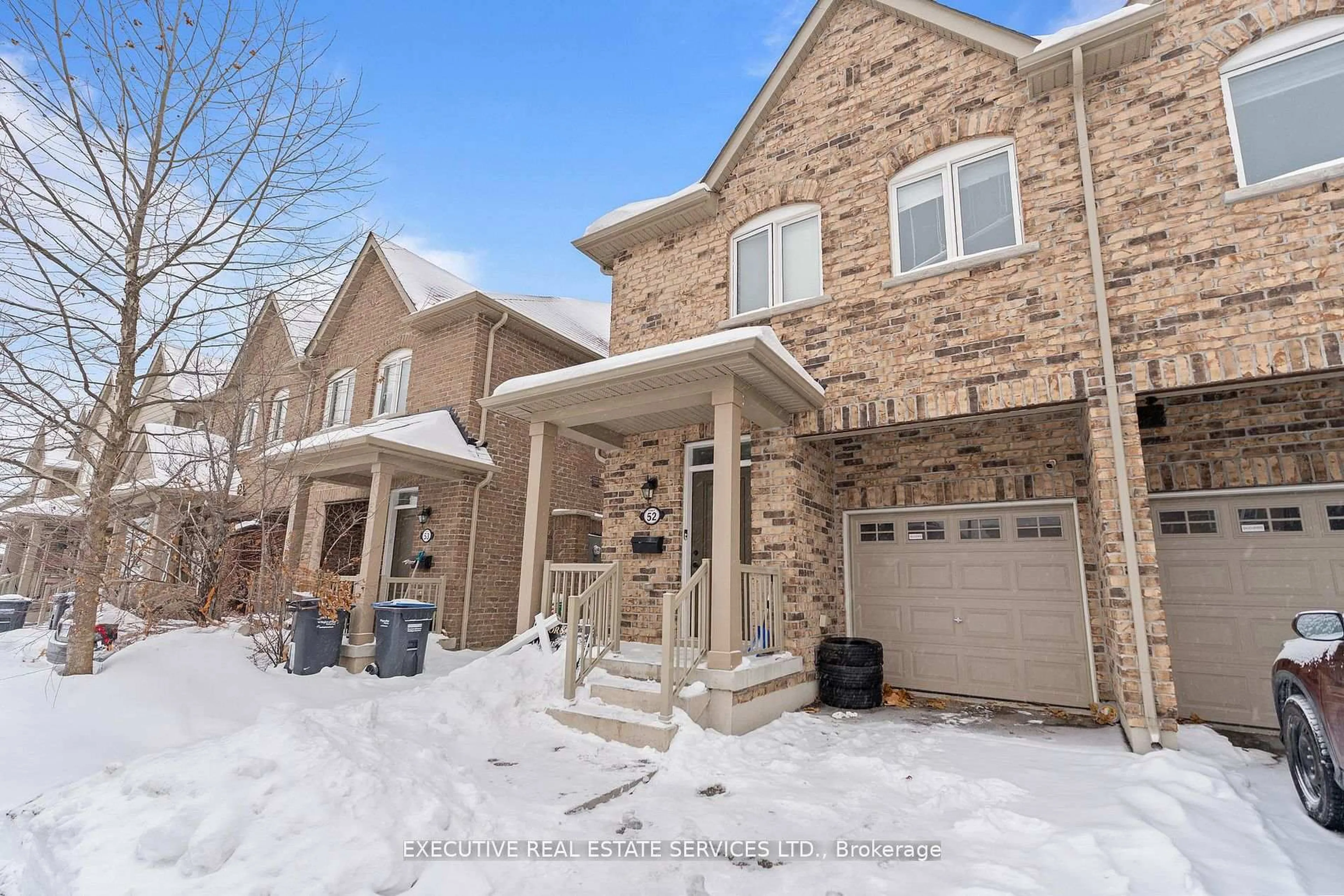 Home with brick exterior material, street for 50 EDINBURGH Dr #52, Brampton Ontario L6Y 1N9