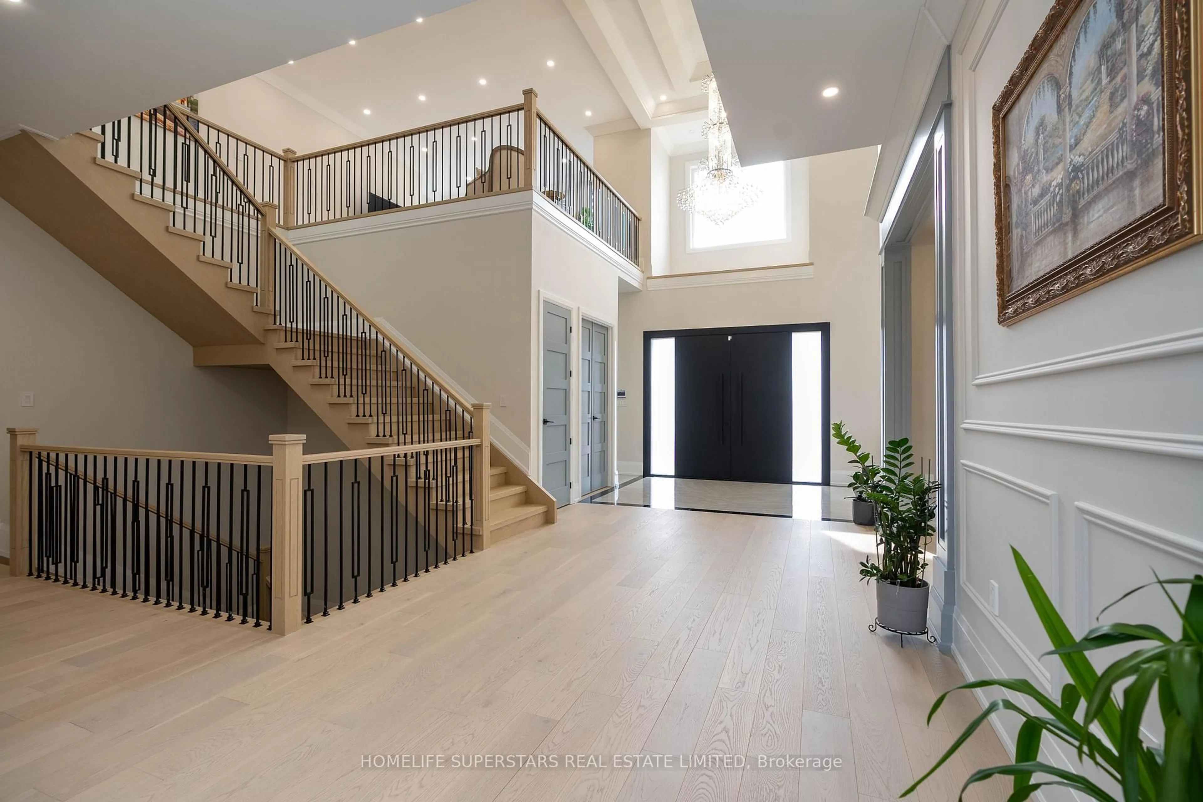 Indoor foyer for 12031 The Gore Rd, Caledon Ontario L7E 0W5