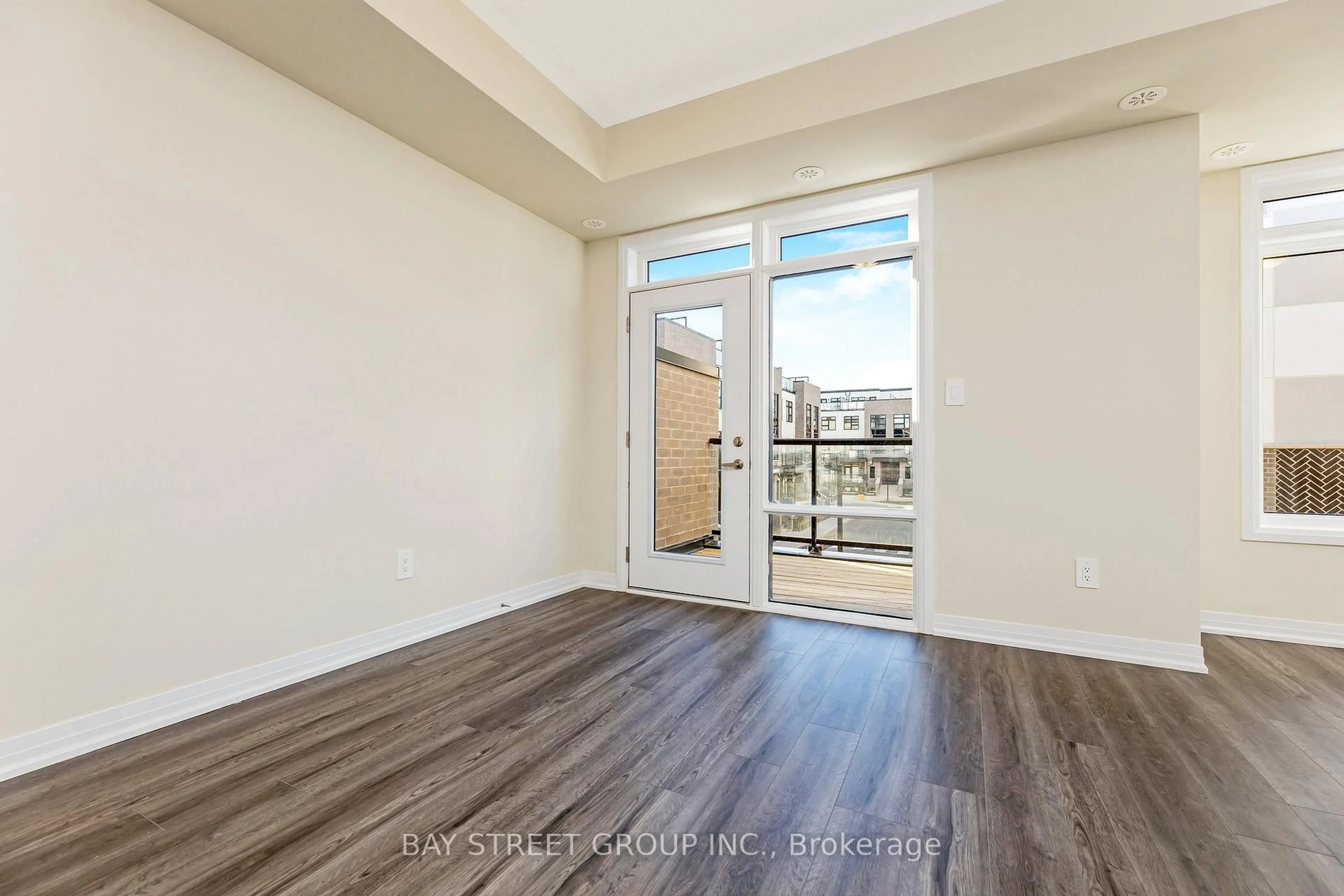 A pic of a room for 1573 Rose Way #111, Milton Ontario L9E 1N4