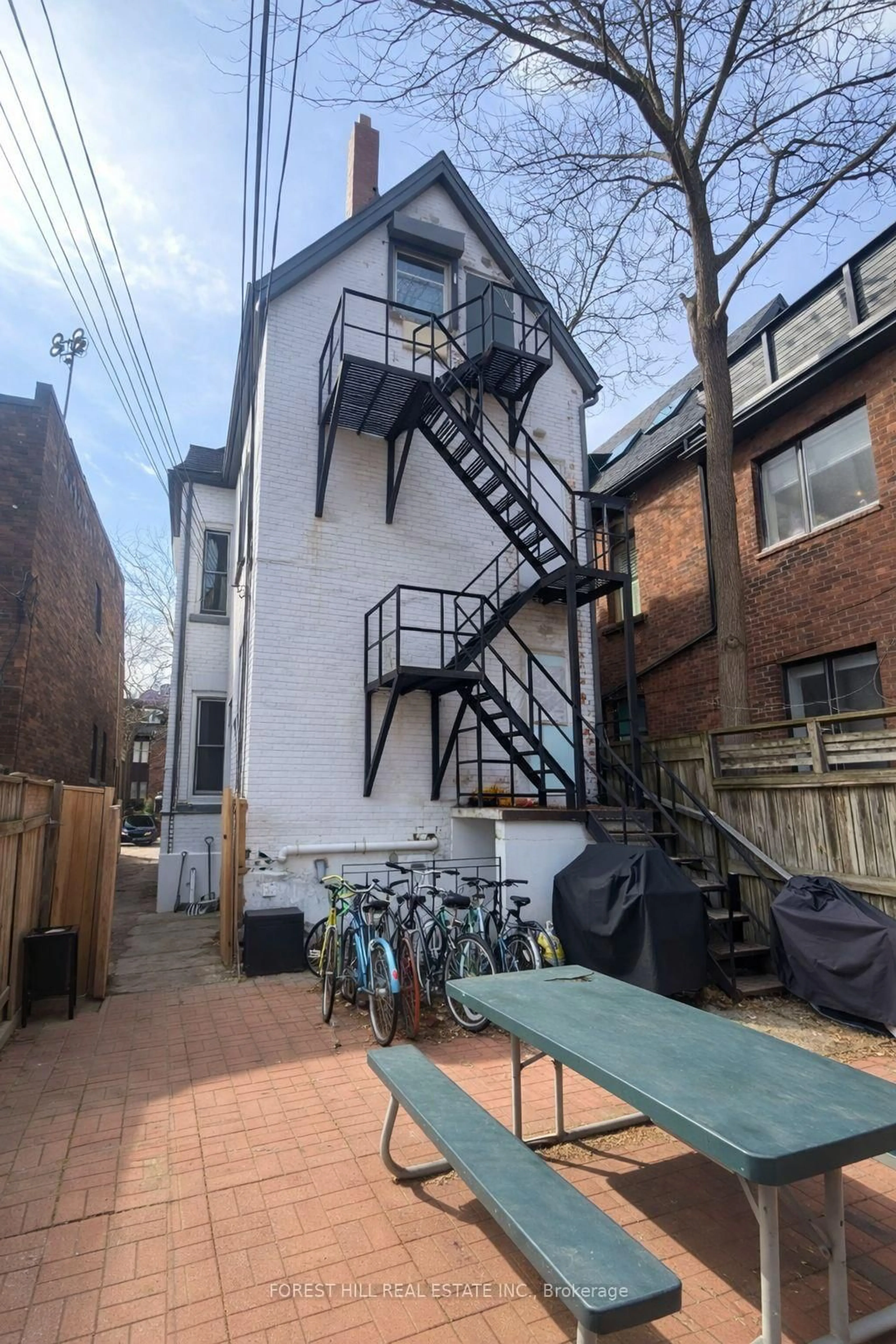 Stairs for 57 Cowan Ave, Toronto Ontario M6K 2N1
