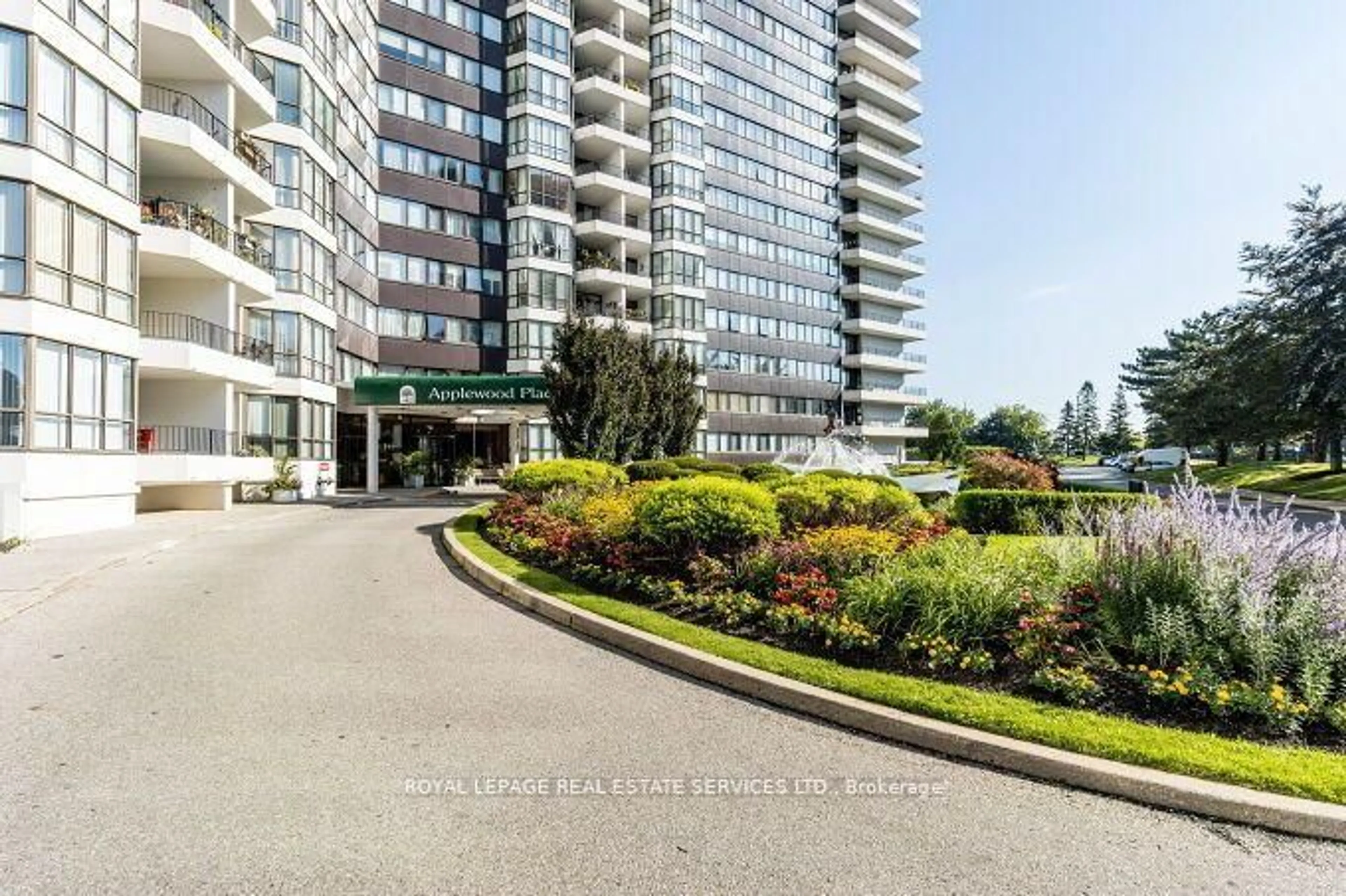 Unknown for 1333 Bloor St #217, Mississauga Ontario L4Y 3T6