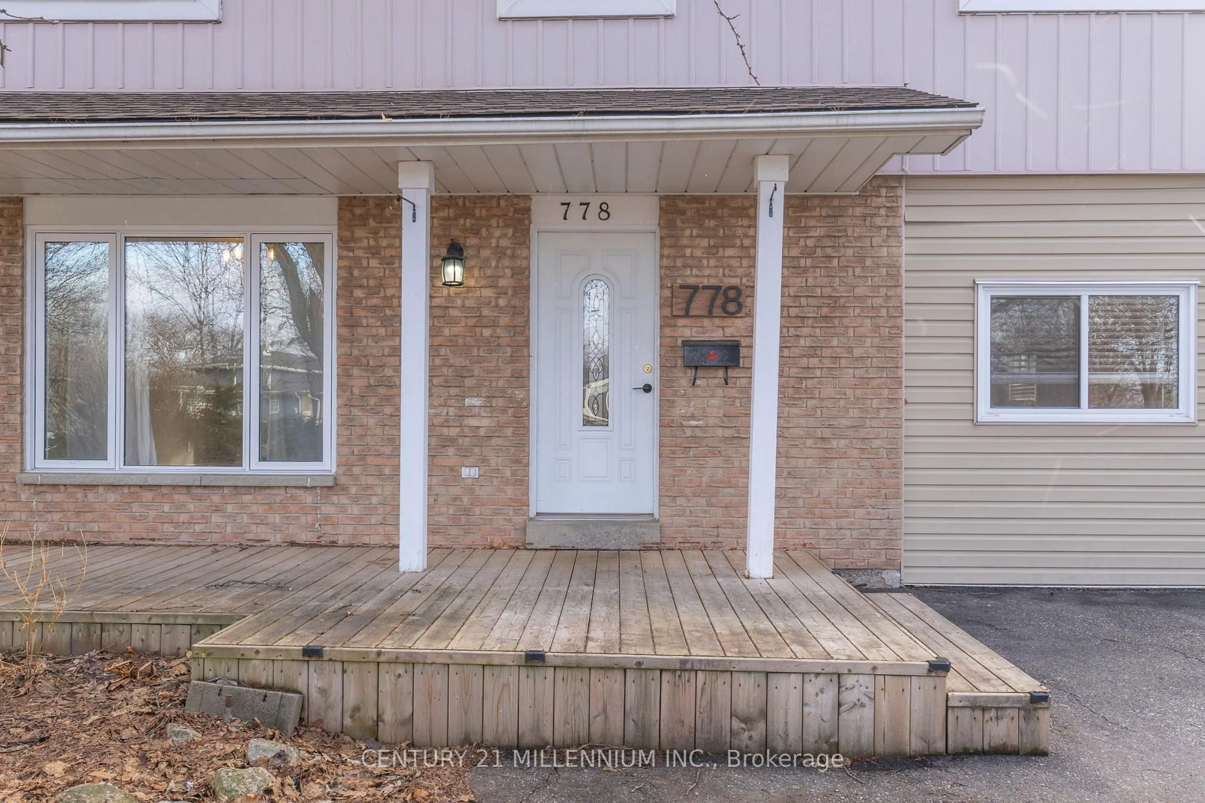 Unknown for 778 Byng Crt, Milton Ontario L9T 3M3