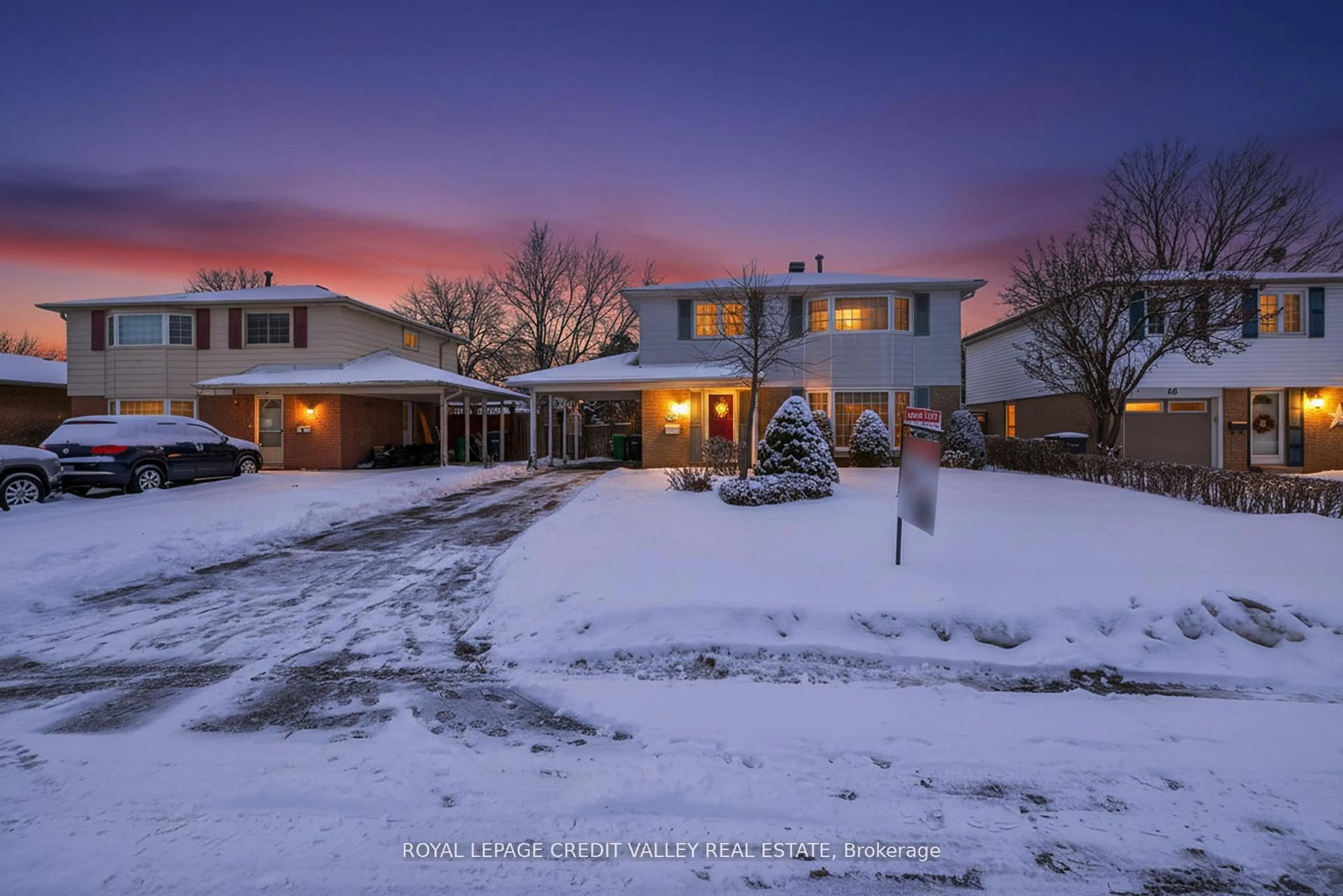 A pic from outside/outdoor area/front of a property/back of a property/a pic from drone, street for 43 Benton St, Brampton Ontario L6W 3B8