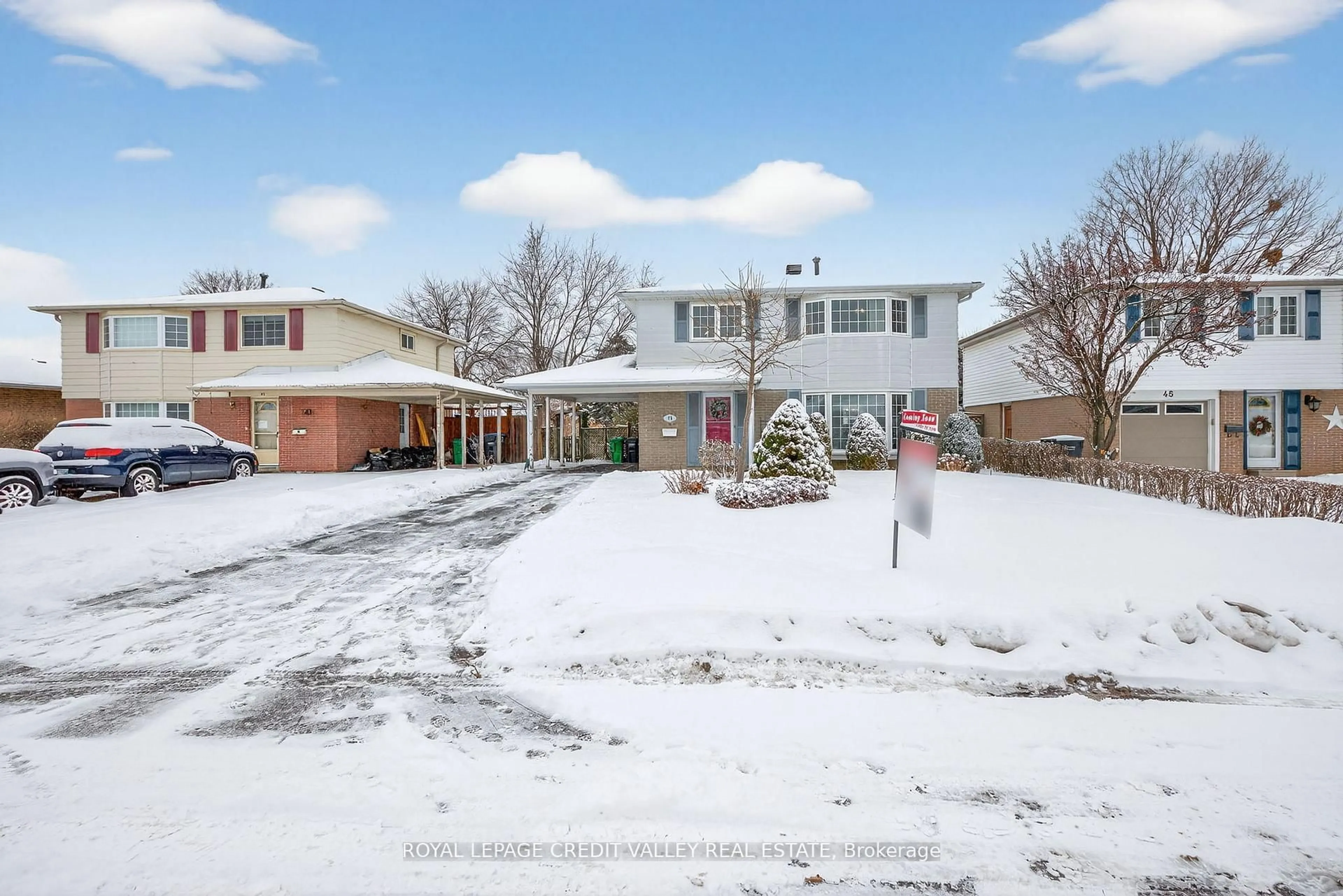 A pic from outside/outdoor area/front of a property/back of a property/a pic from drone, street for 43 Benton St, Brampton Ontario L6W 3B8