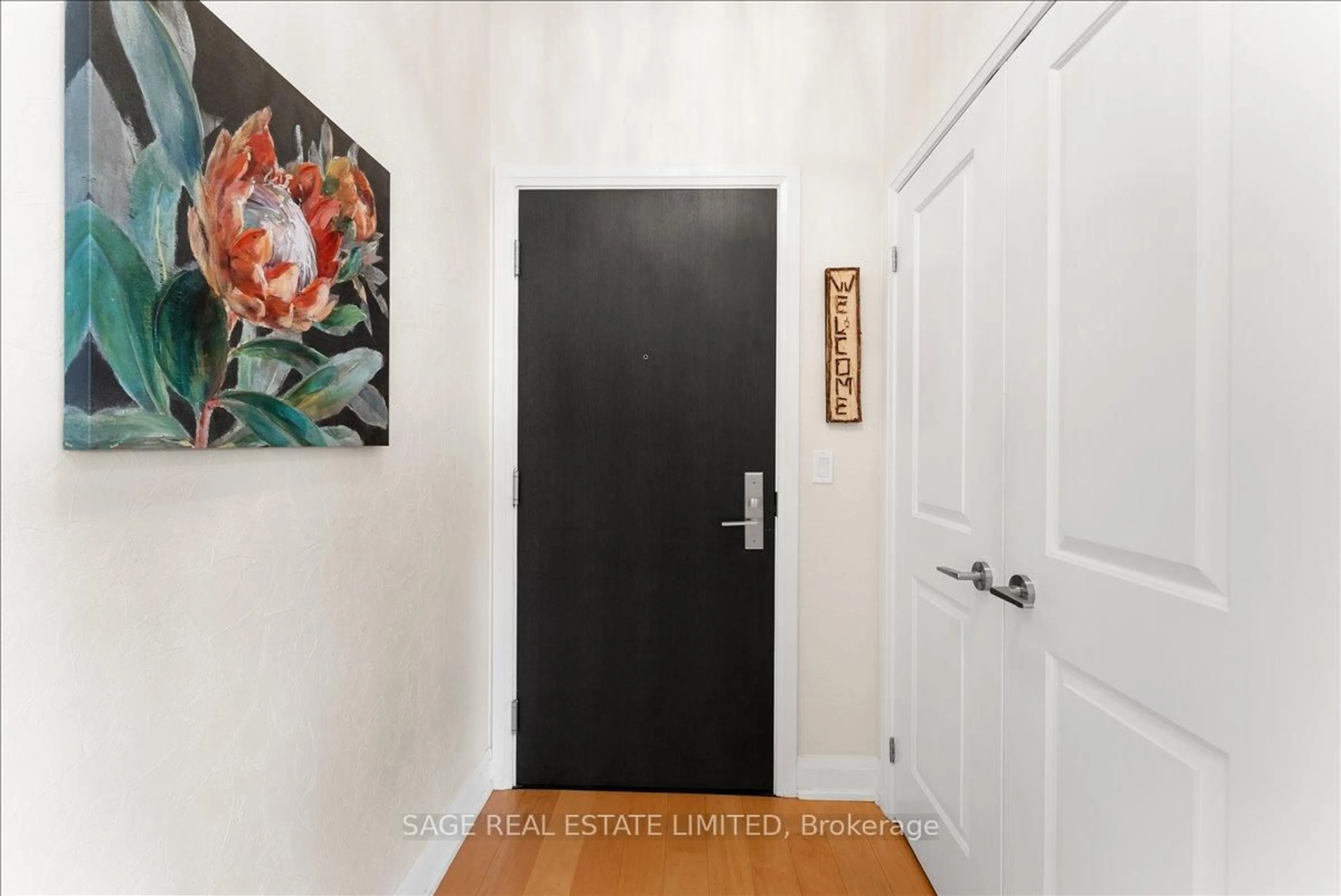 Indoor entryway for 35 Fontenay Crt #507, Toronto Ontario M9A 0C4