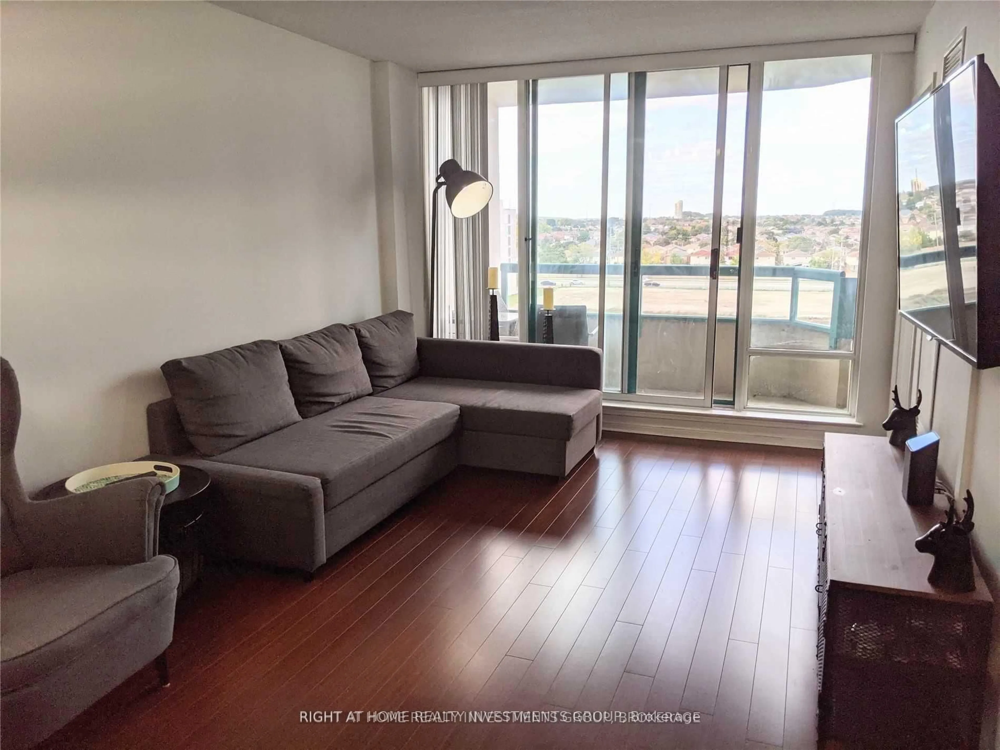 Living room with furniture, unknown for 550 Webb Dr #812, Mississauga Ontario L5B 3Y4