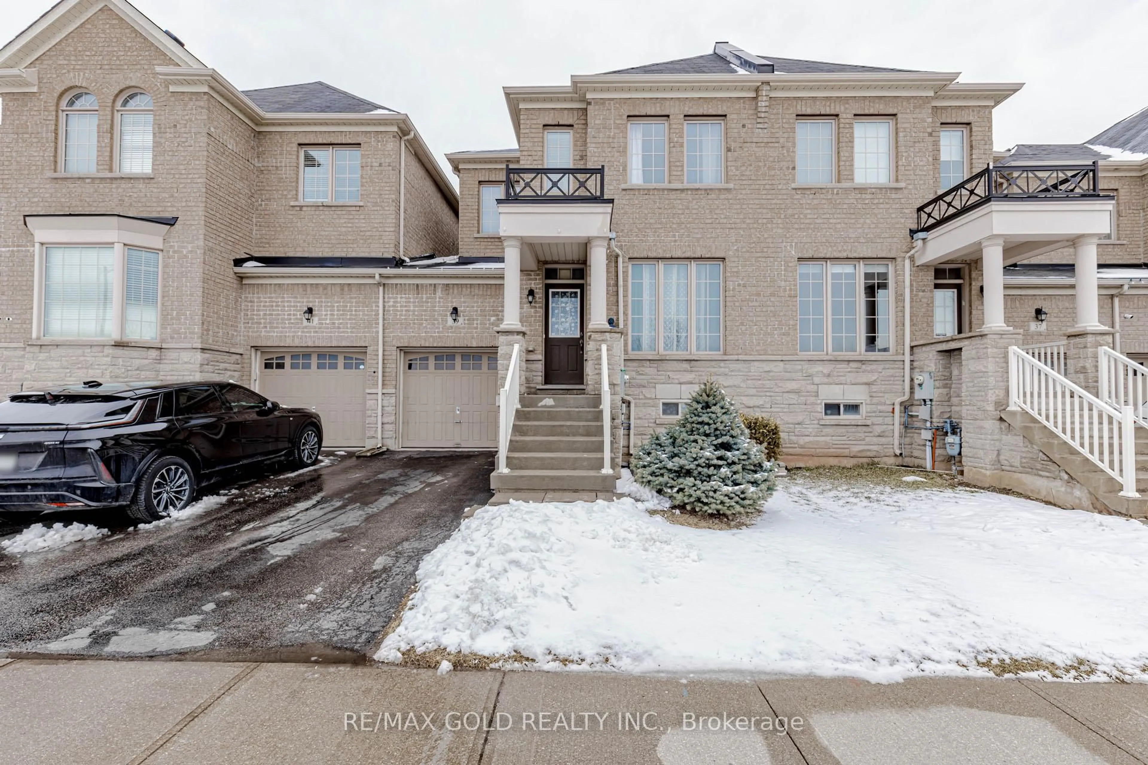 Unknown for 39 Chesterwood Cres, Brampton Ontario L6Y 0Z4