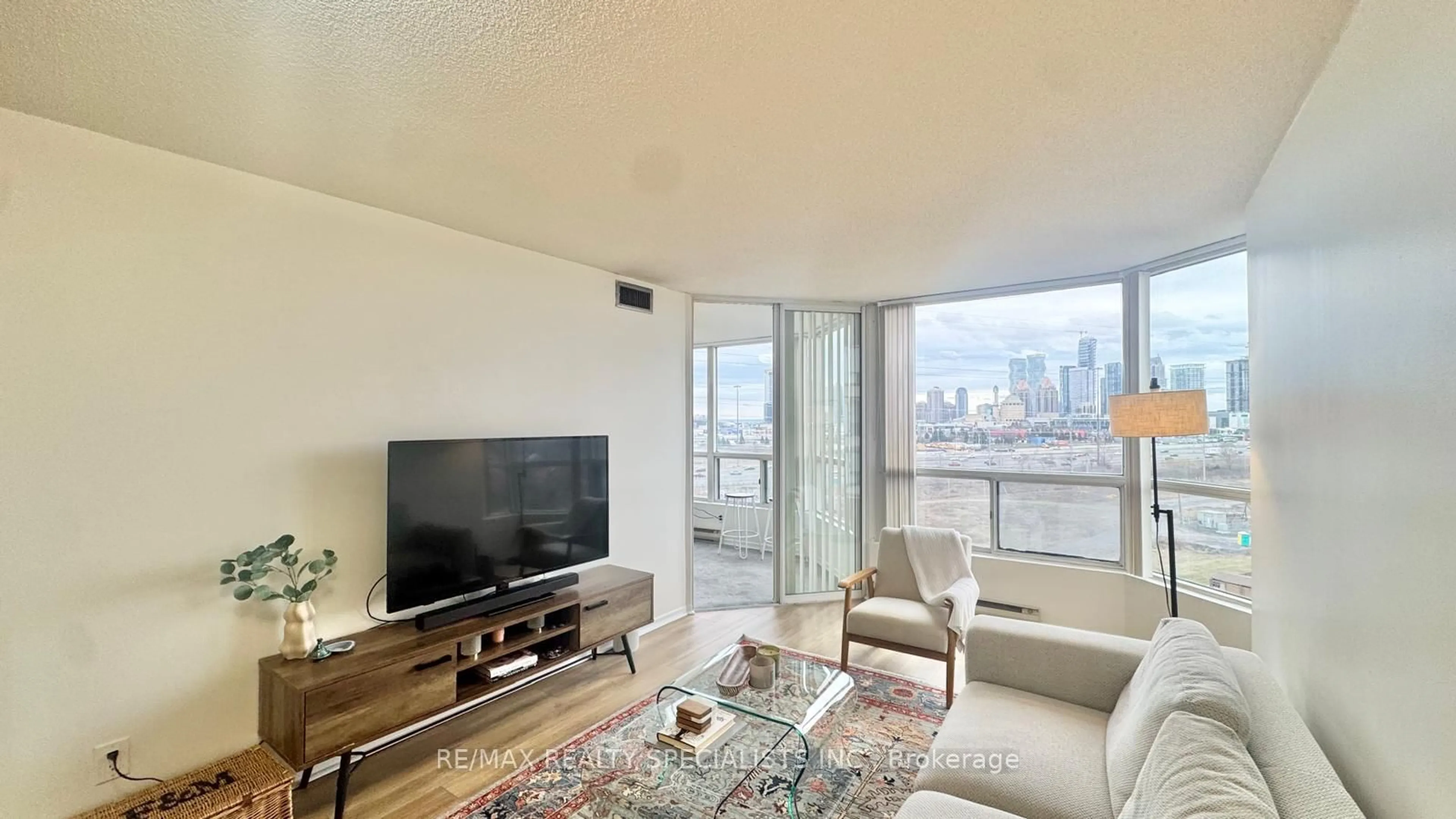 Living room with furniture, unknown for 4460 Tucana Crt #806, Mississauga Ontario L5R 3K9