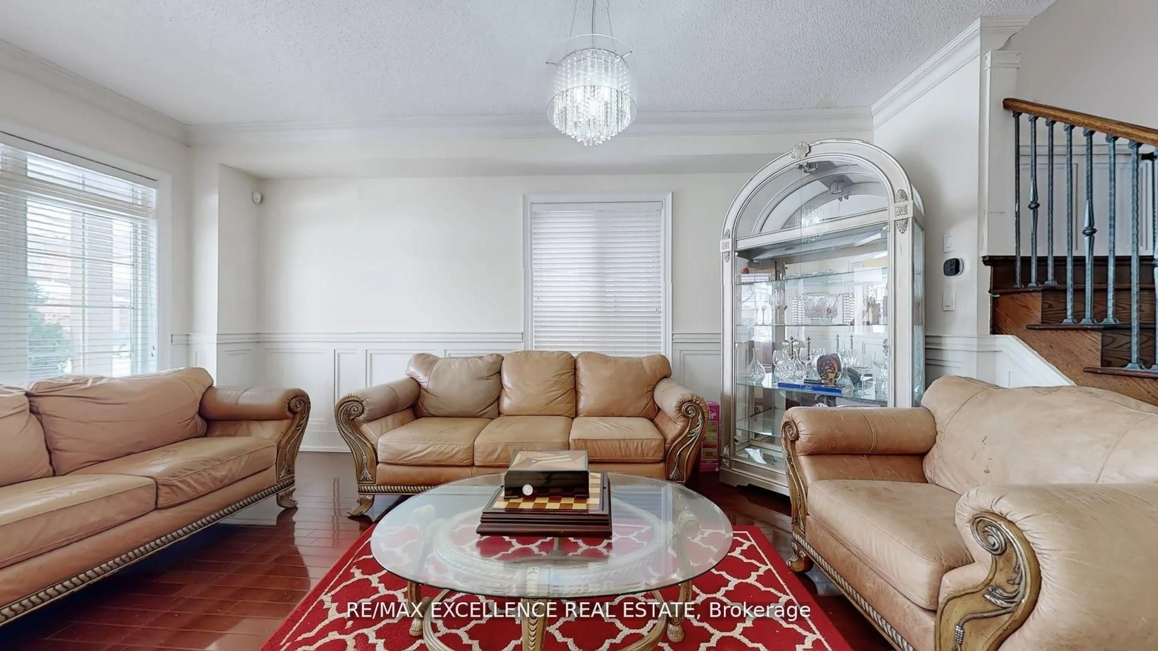 Living room with furniture, unknown for 68 Bluffwood Cres, Brampton Ontario L6P 2P3
