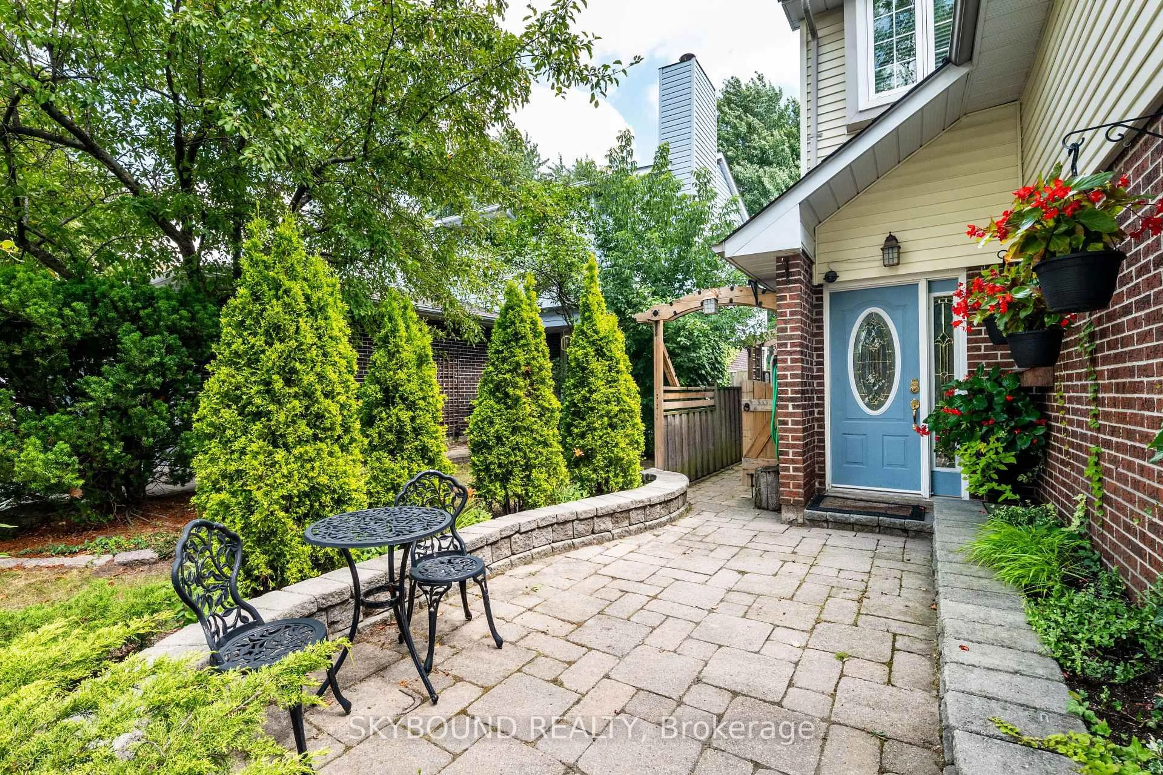 Patio, street for 6292 Starfield Cres, Mississauga Ontario L5N 1X4