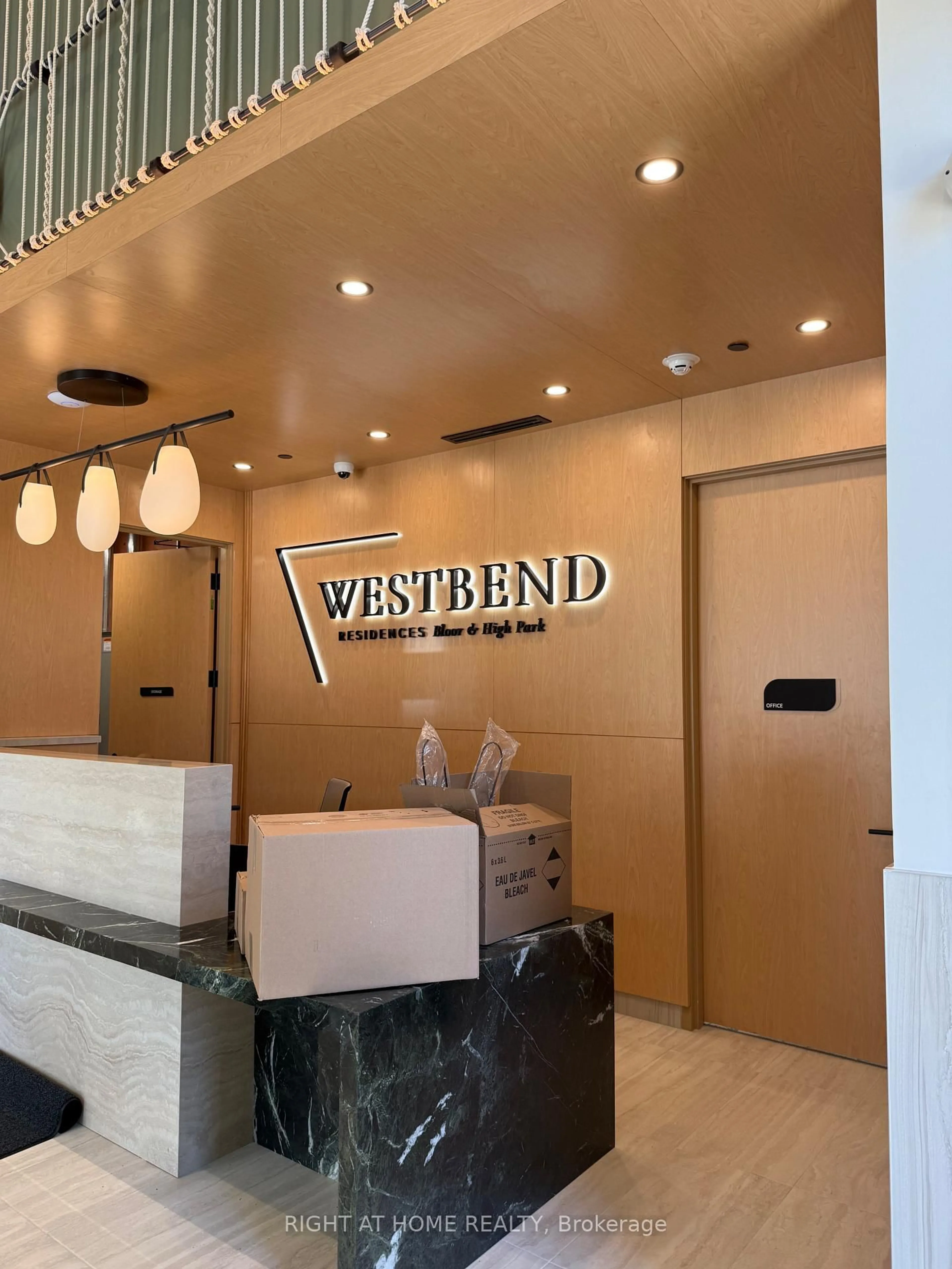 Lobby for 1660 Bloor St #402, Toronto Ontario M6P 0C6