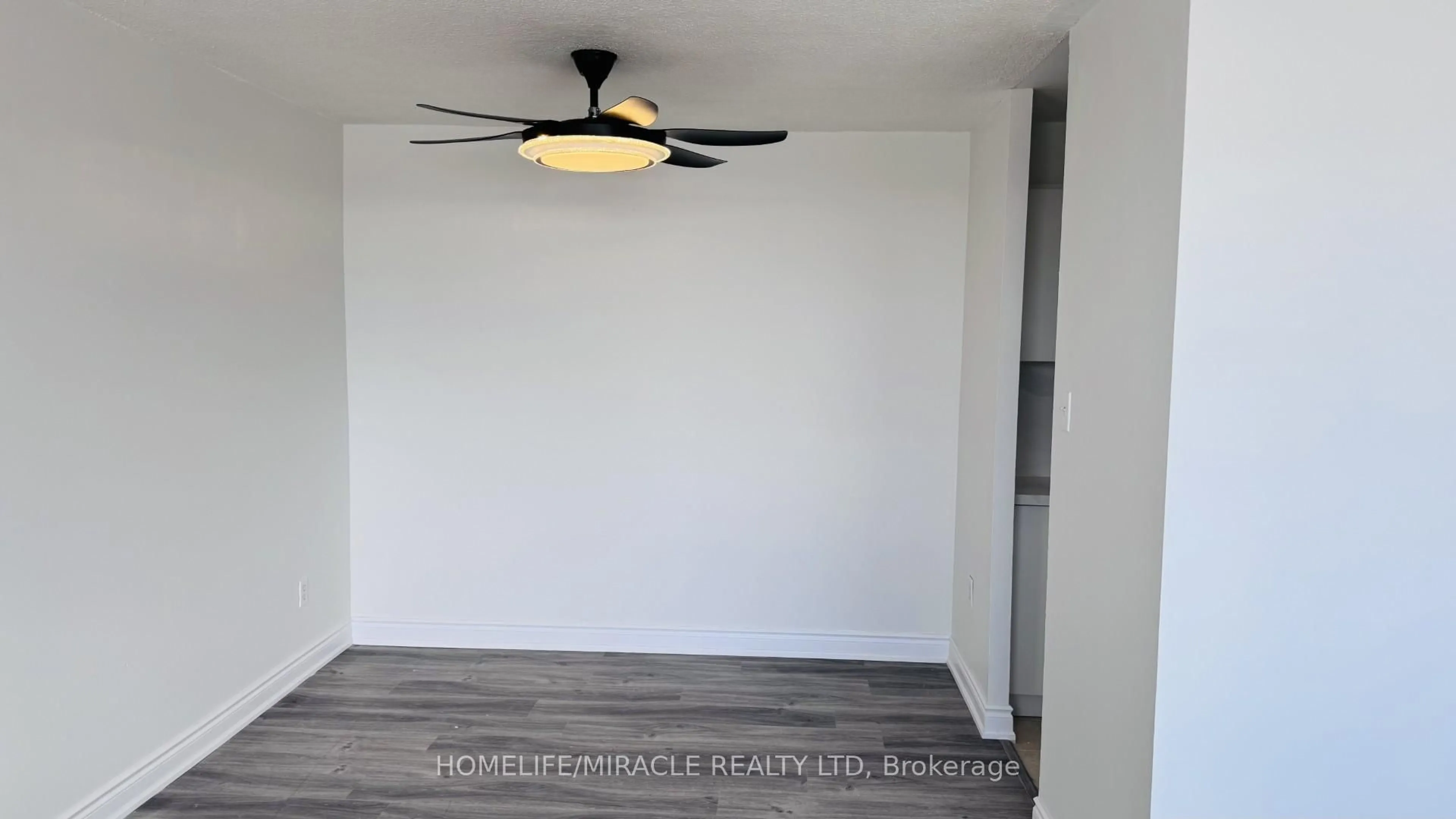 Unknown for 2645 Kipling Ave #307, Toronto Ontario M9V 3S6