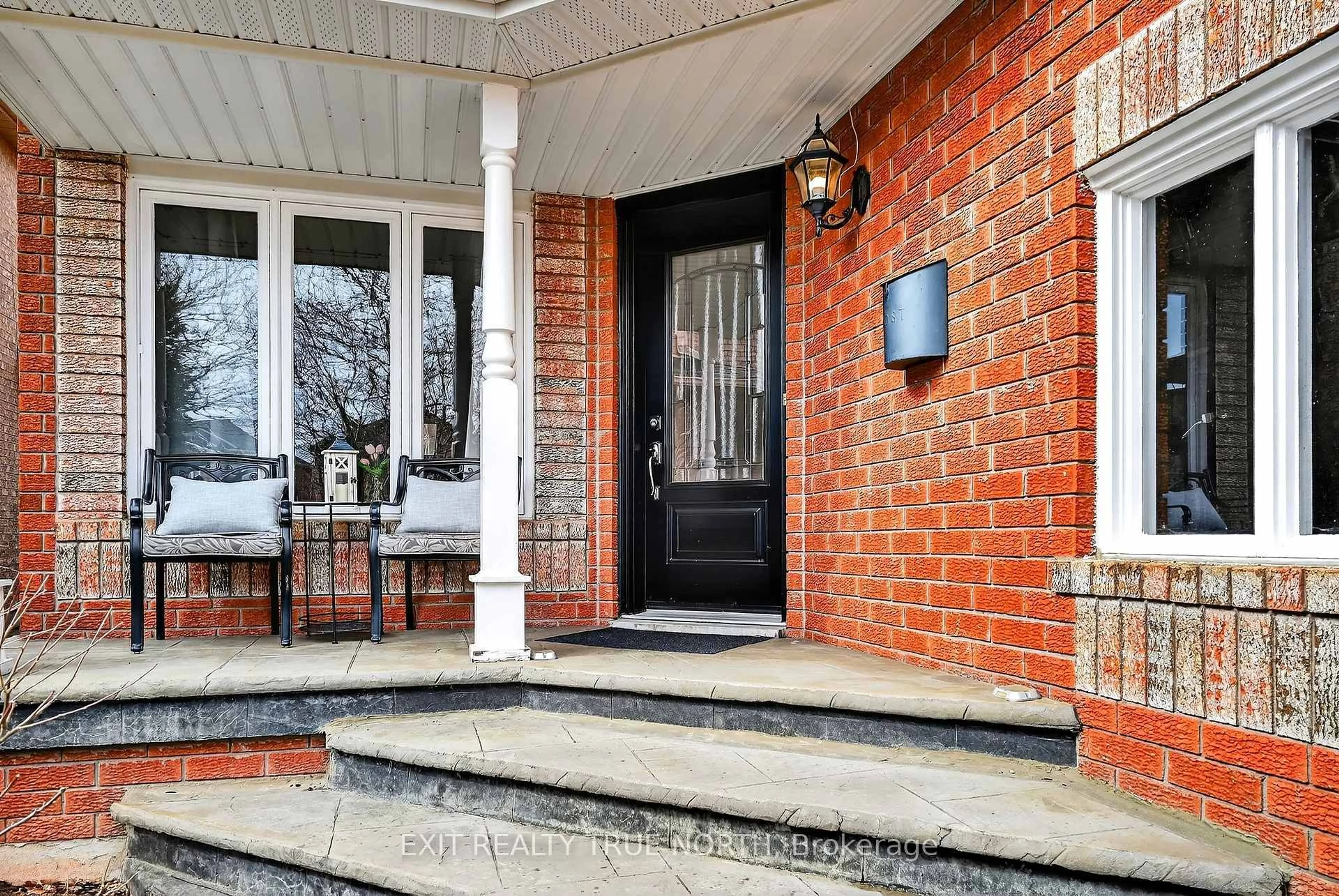 Unknown for 17 Chester Cres, Halton Hills Ontario L7G 5W5