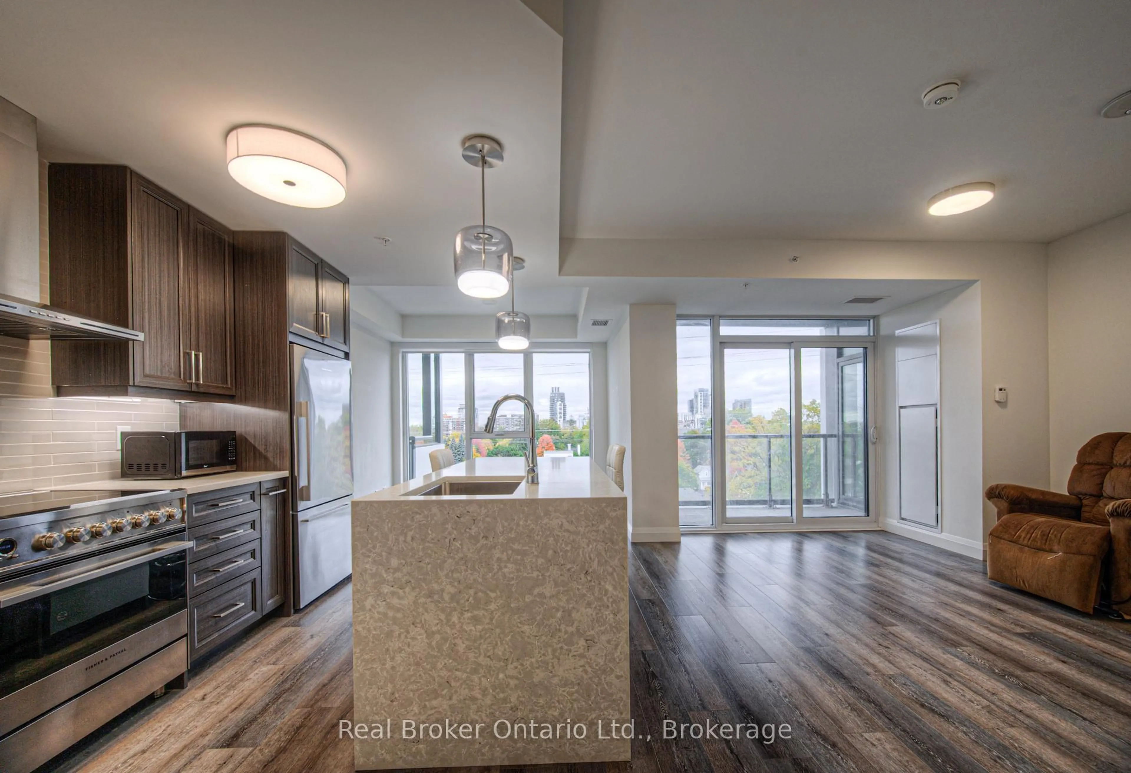 Unknown for 500 Brock Ave #705, Burlington Ontario L7S 0A5