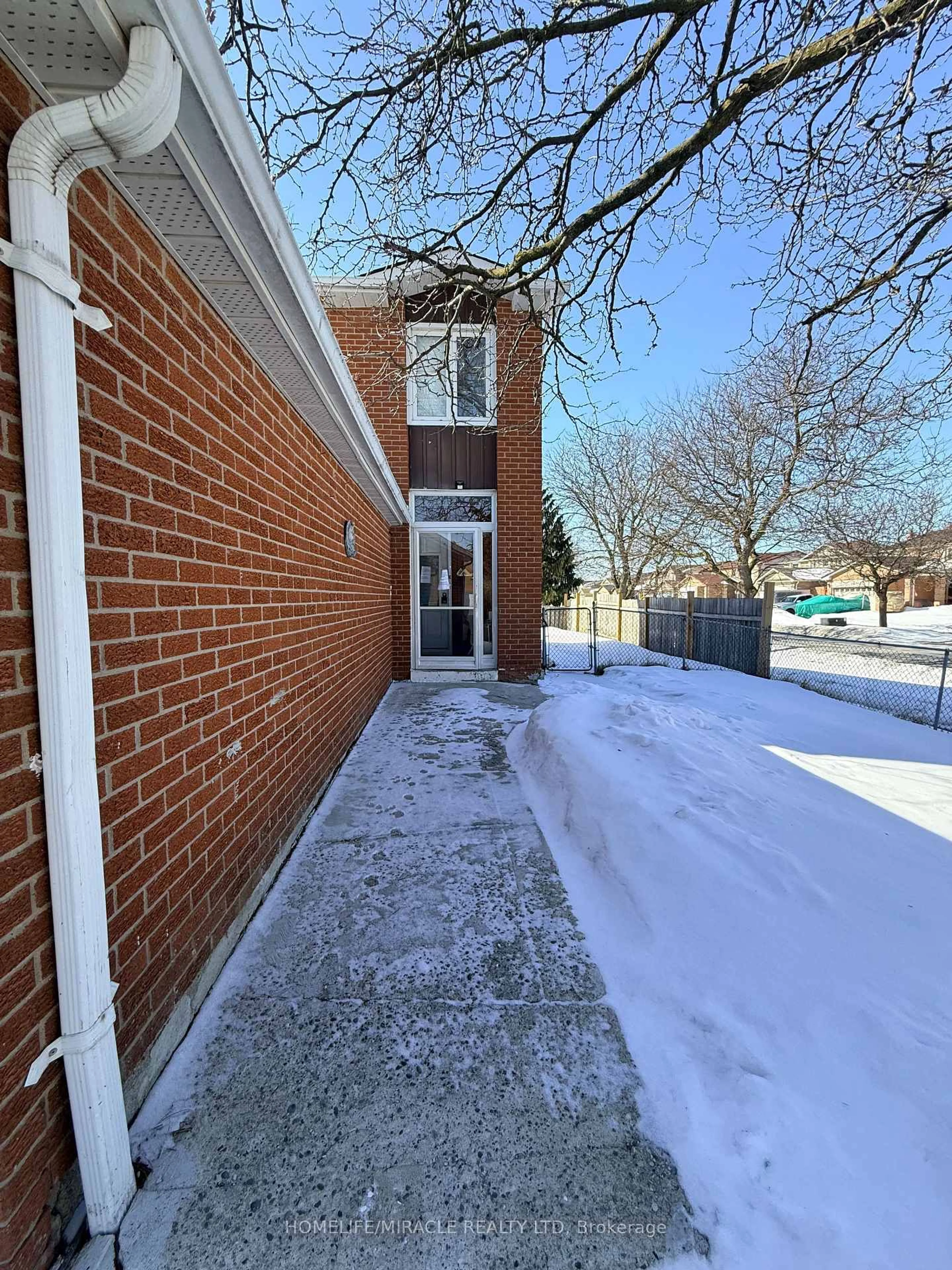 Unknown for 1 Hudson Dr, Brampton Ontario L6Y 2N6