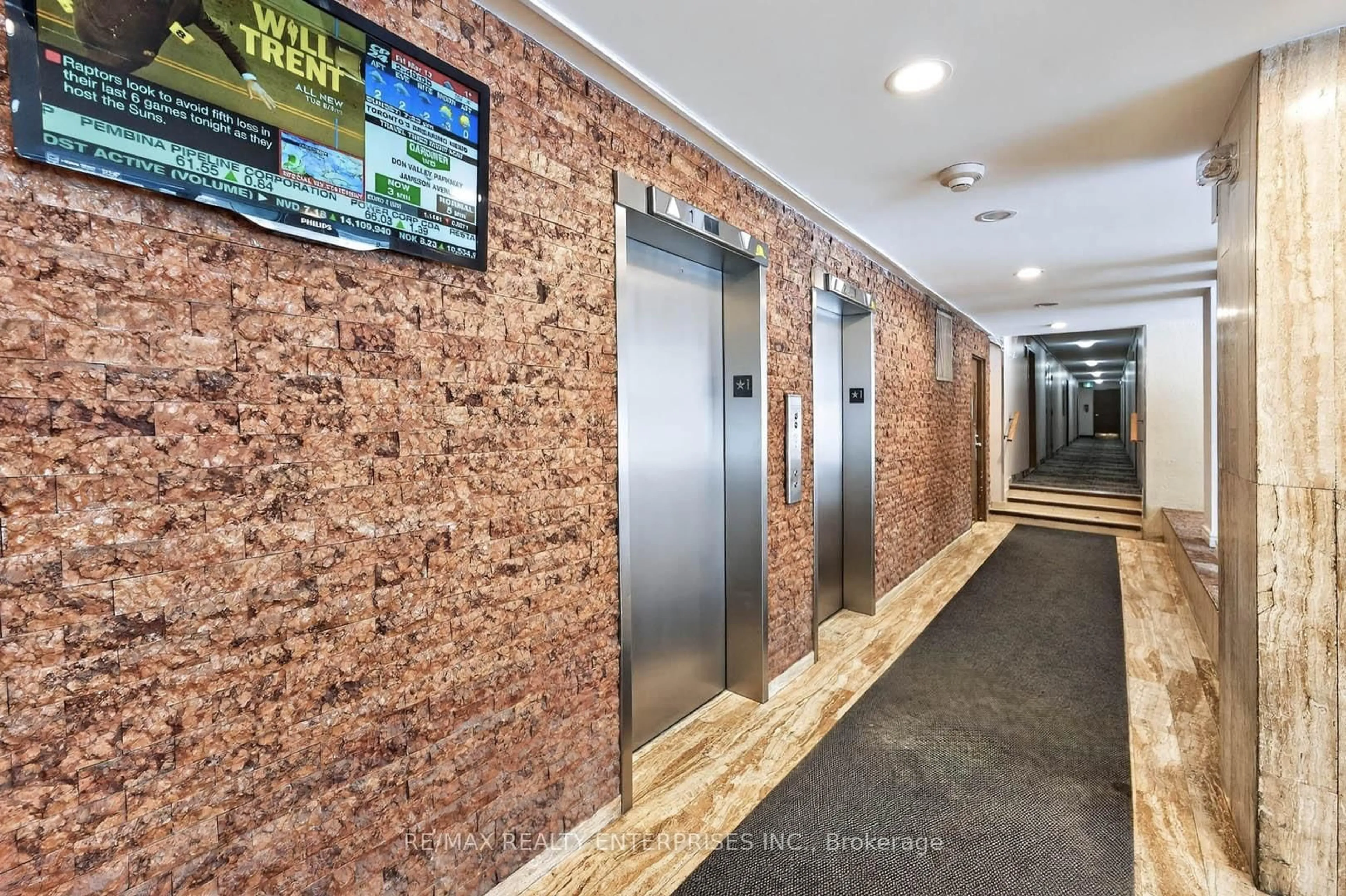 Indoor foyer for 345 Driftwood Ave #504, Toronto Ontario M3N 2P4