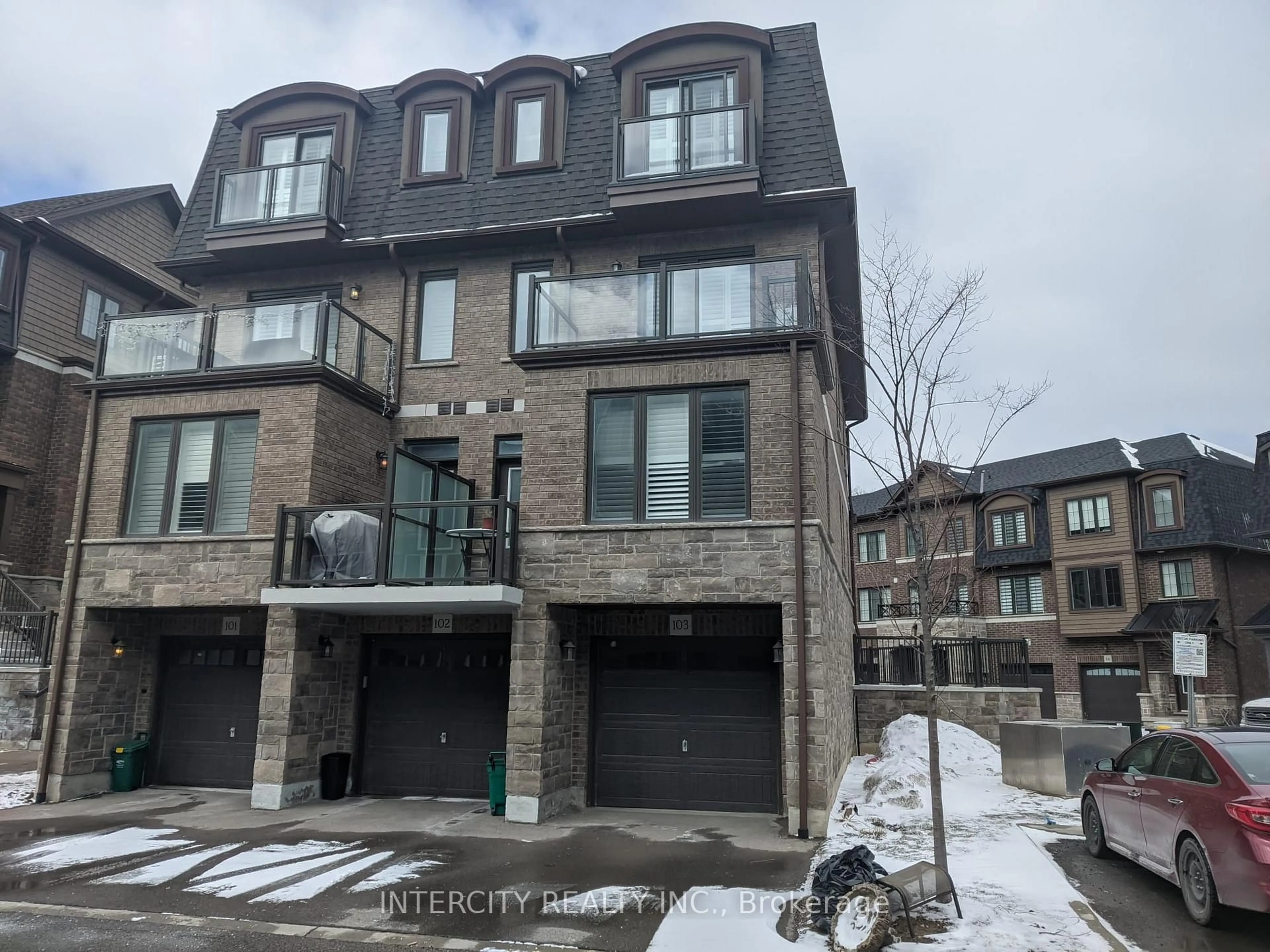 Unknown for 445 Ontario St #103, Milton Ontario L9T 9K4