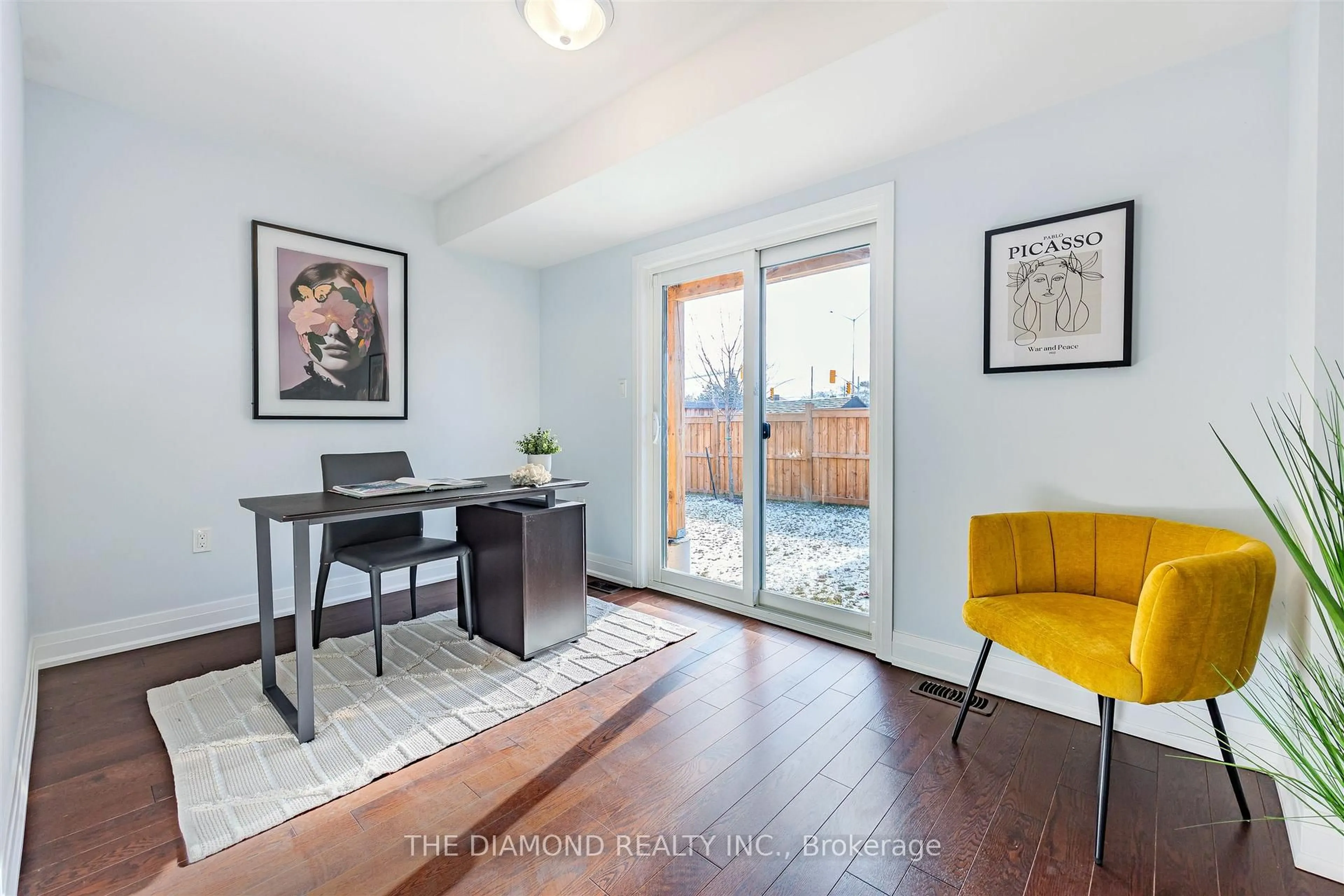 Unknown for 2122 Royal Gala Circ, Mississauga Ontario L4Y 1Z2