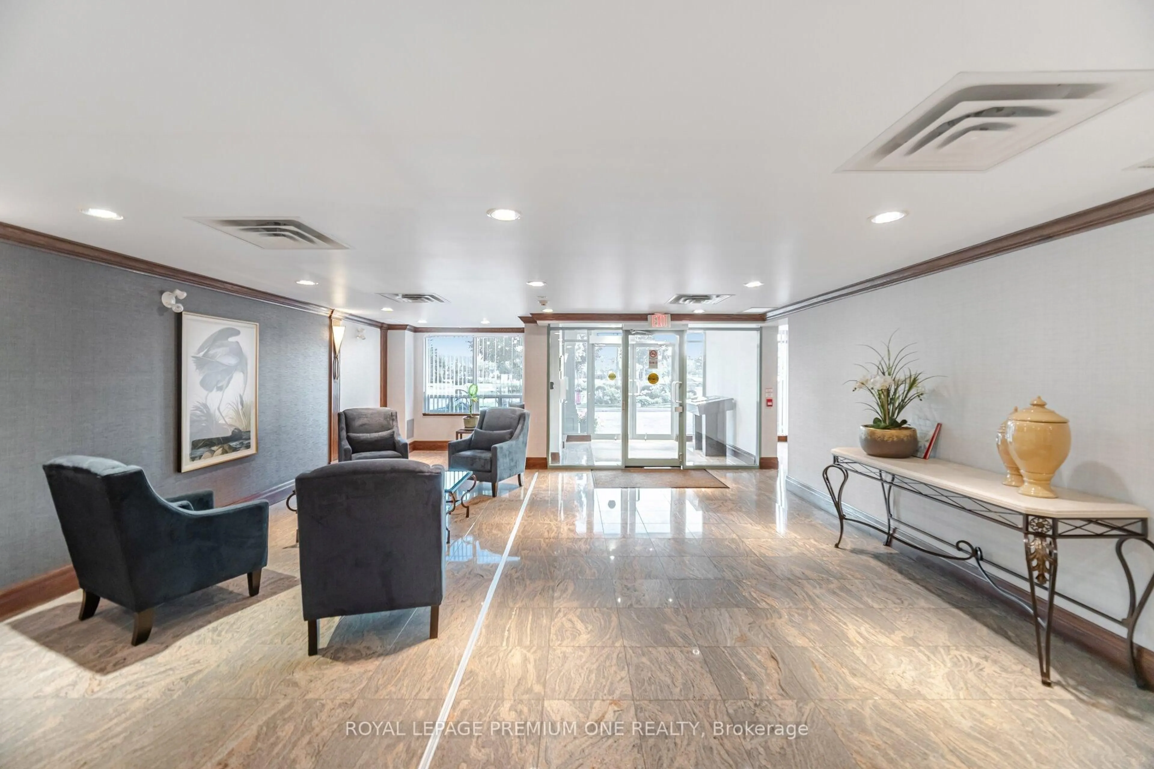 Lobby for 55 Via Rosedale #108, Brampton Ontario L6R 0V1