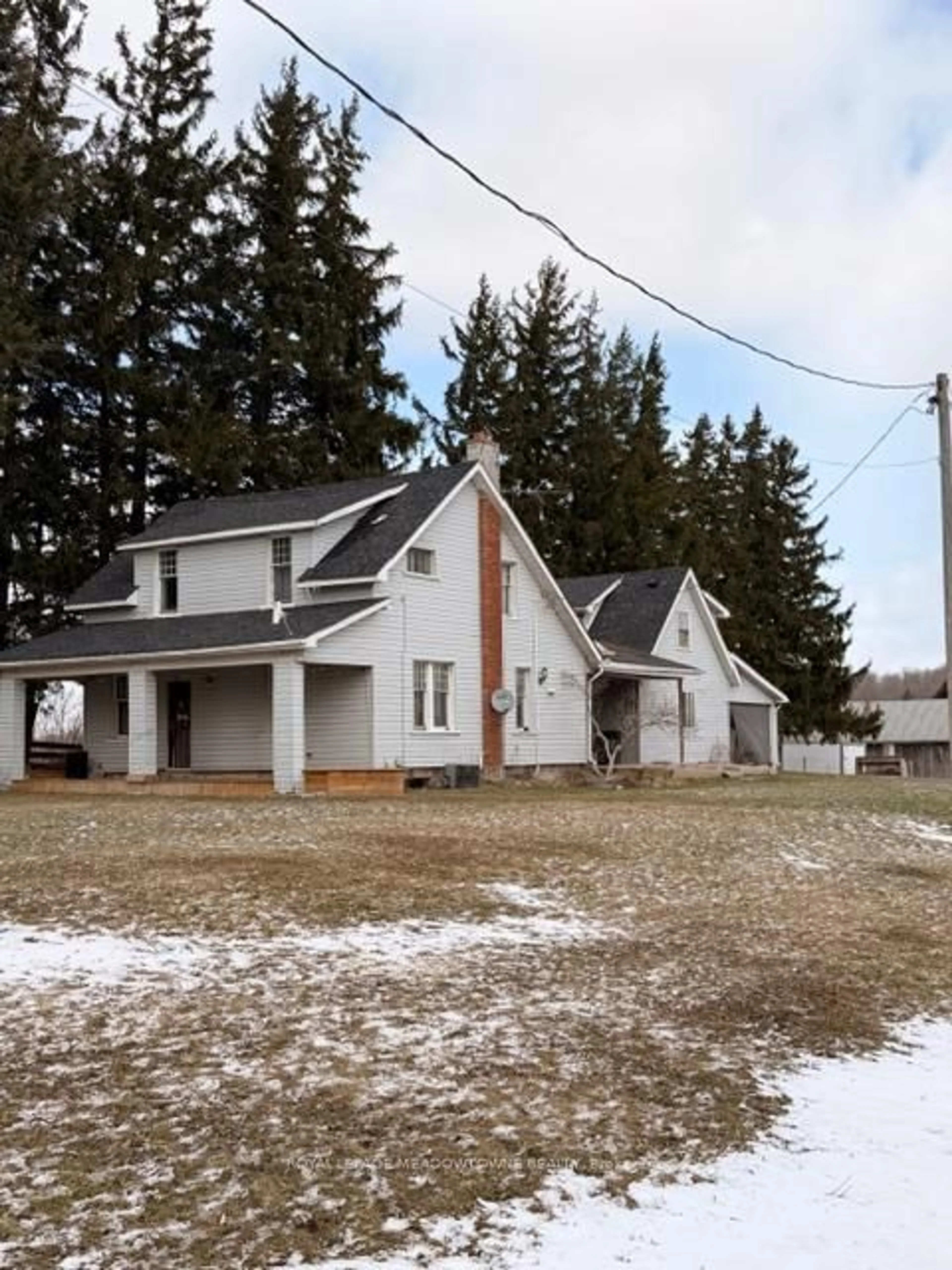 A pic from outside/outdoor area/front of a property/back of a property/a pic from drone, unknown for 9063 Twiss Rd, Milton Ontario L0P 1B0