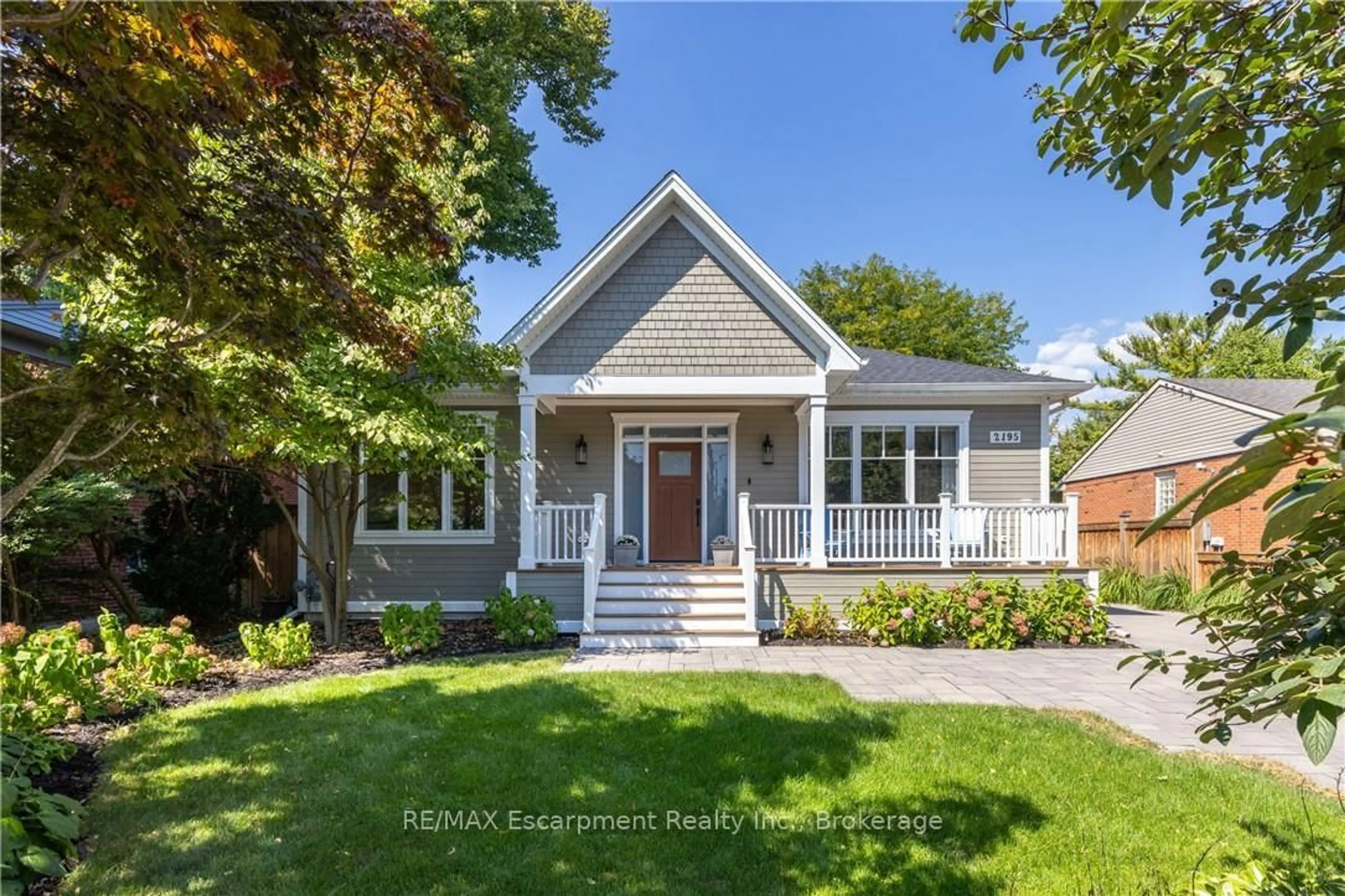 Home with brick exterior material, street for 2195 Courtland Dr, Burlington Ontario L7R 1S2